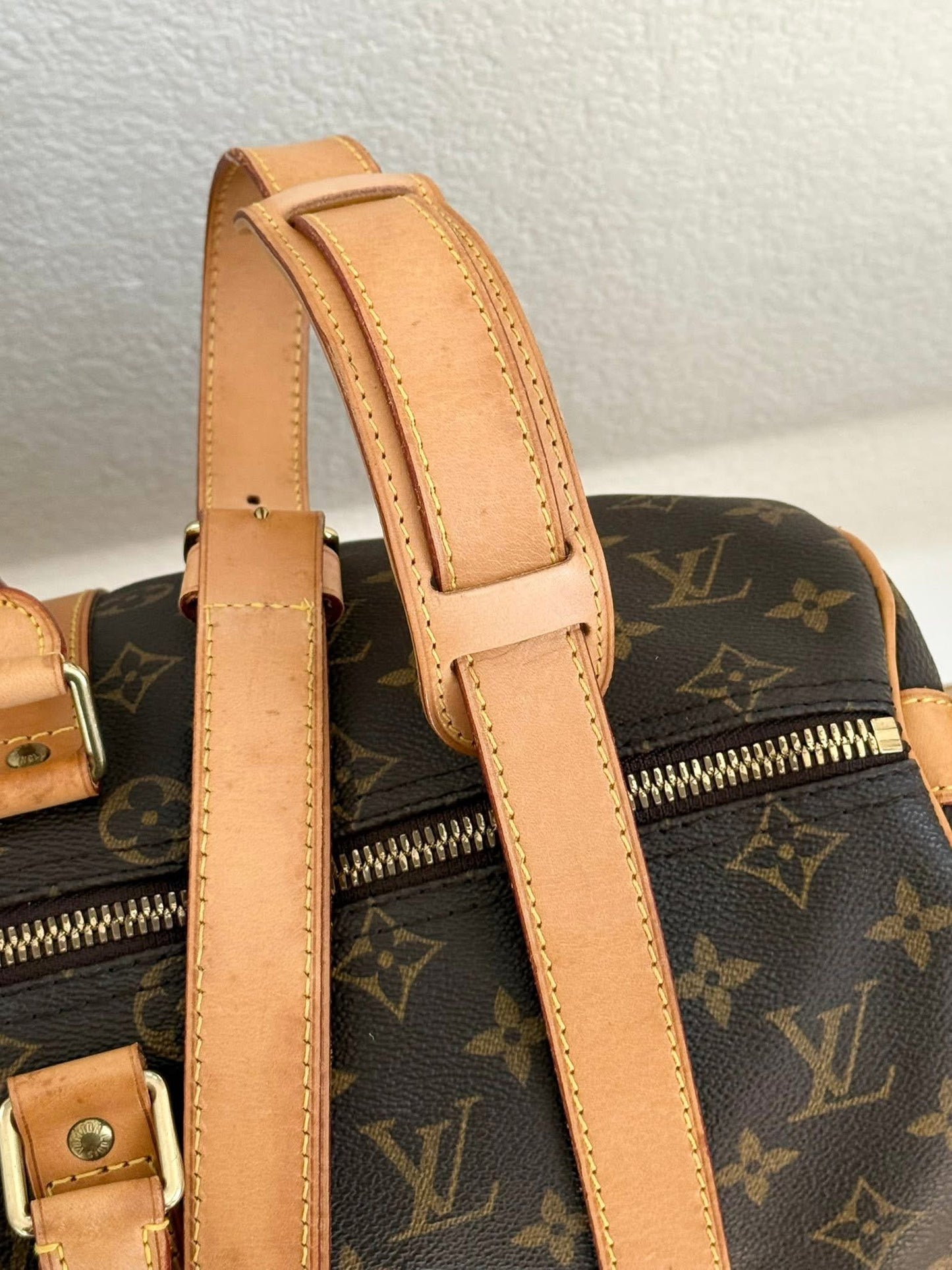 Keepall 45 Bandoulier with Original Strap, Luggage tag and Poignet 📅 Year: 1998