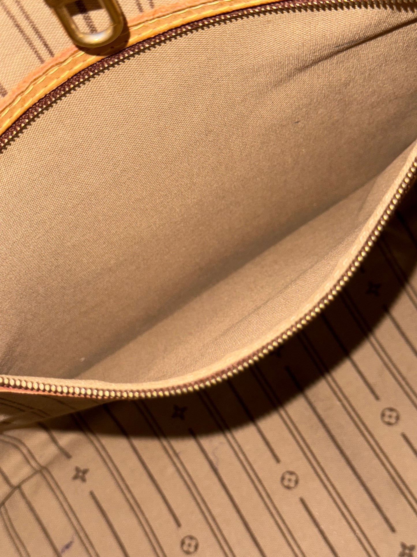 Delightful PM with Dustbag 📅 Year: 2012