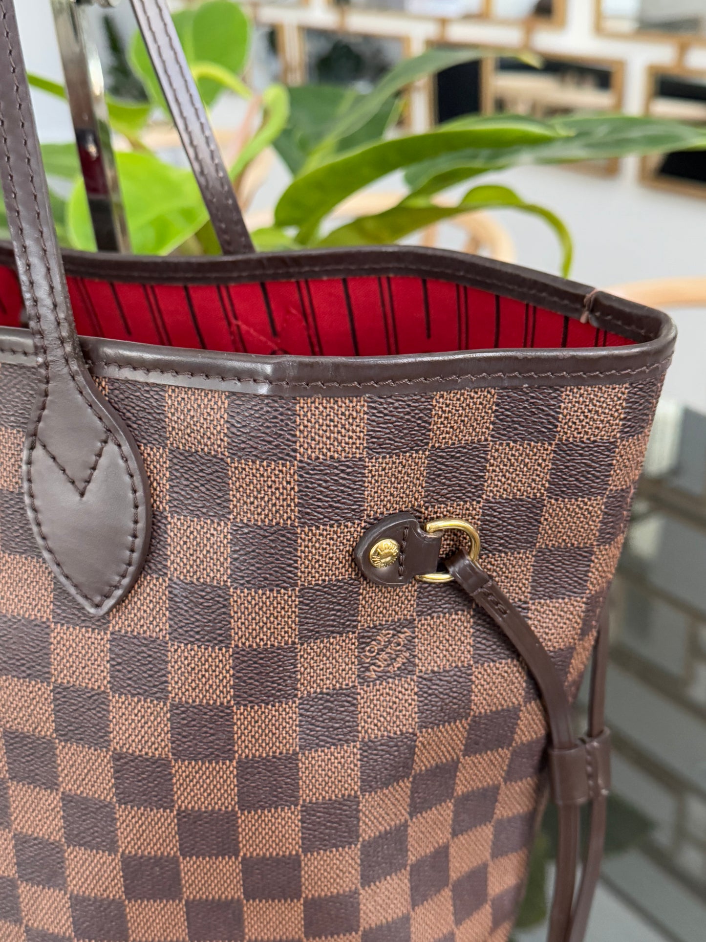 Neverfull MM in DE with Dustbag and twilly-🗓️ Year: 2012