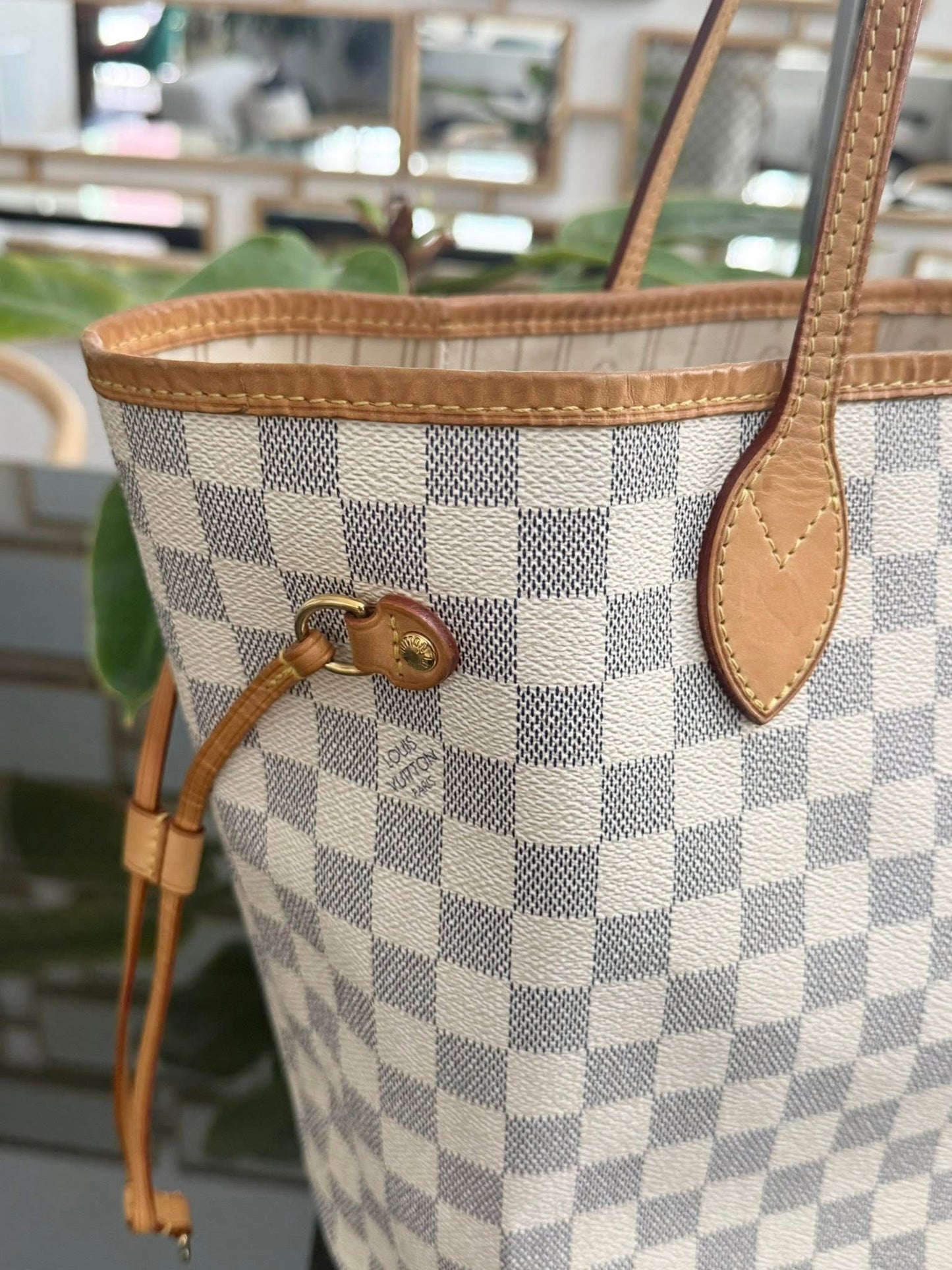 Neverfull MM Azur with Insert Organizer 📅 Year: 2011