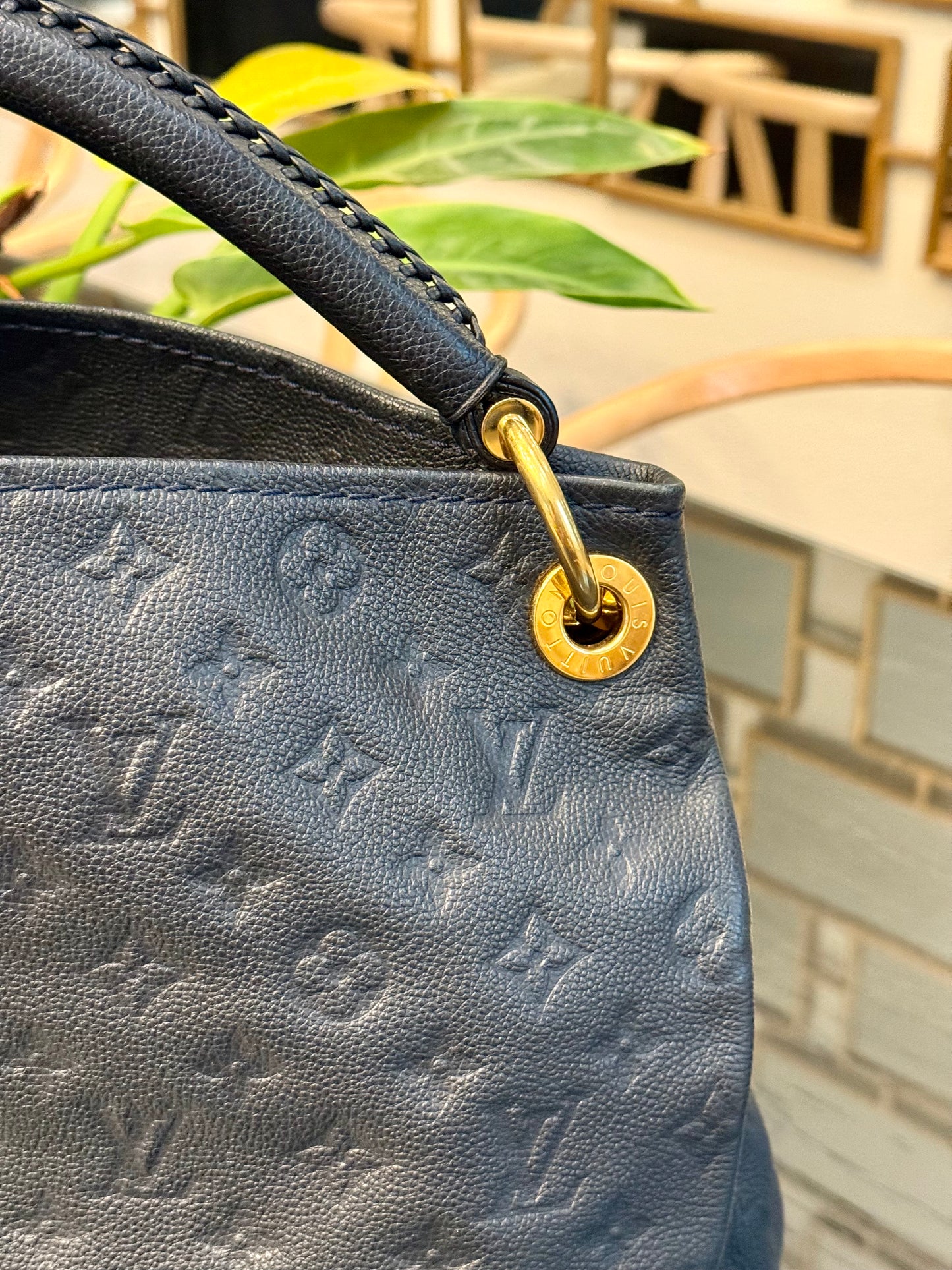 Artsy MM Empriente in Black/ Dark Blue with Dustbag and Insert Organizer 📅 Year: 2011