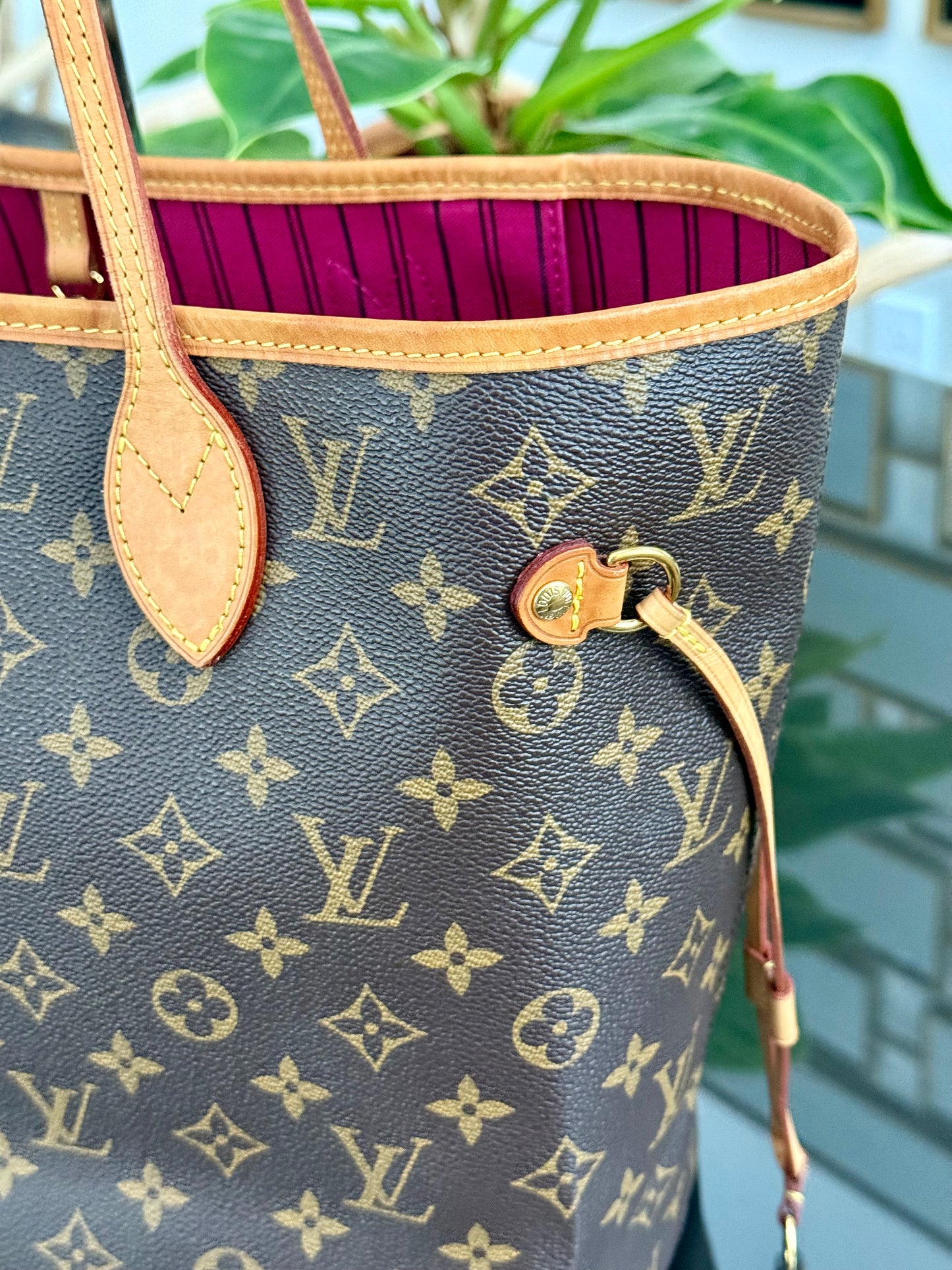 Neverfull MM in Peony with Insert Organizer and Dustbag 🗓️ Year: 2016