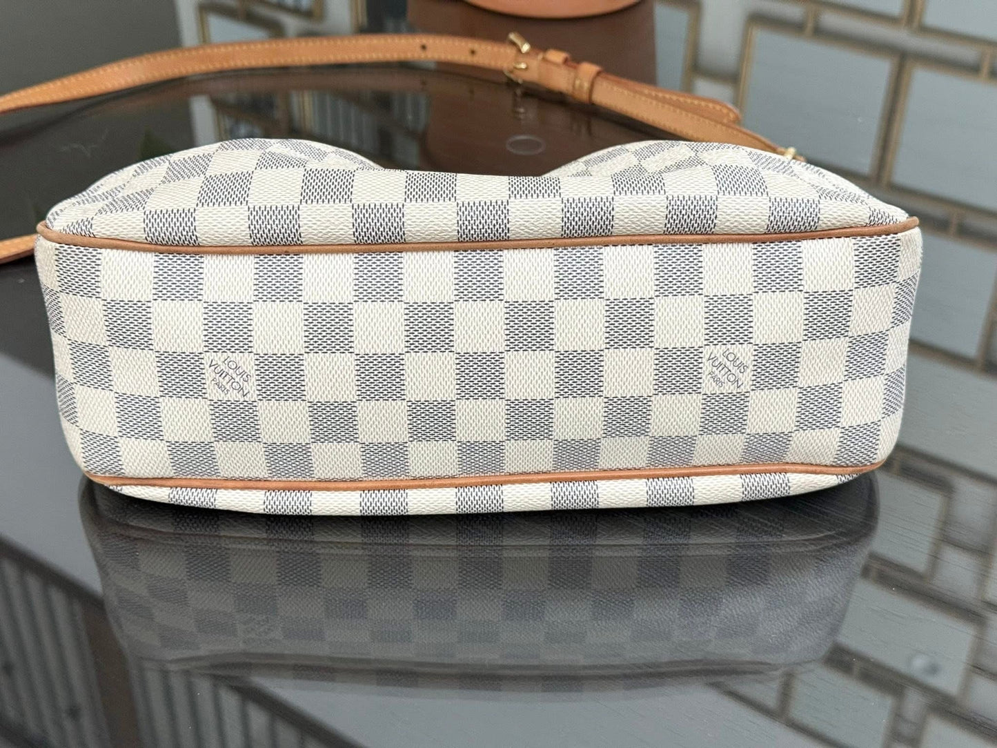 Siracusa PM Crossbody - 🗓️ Year: 2011