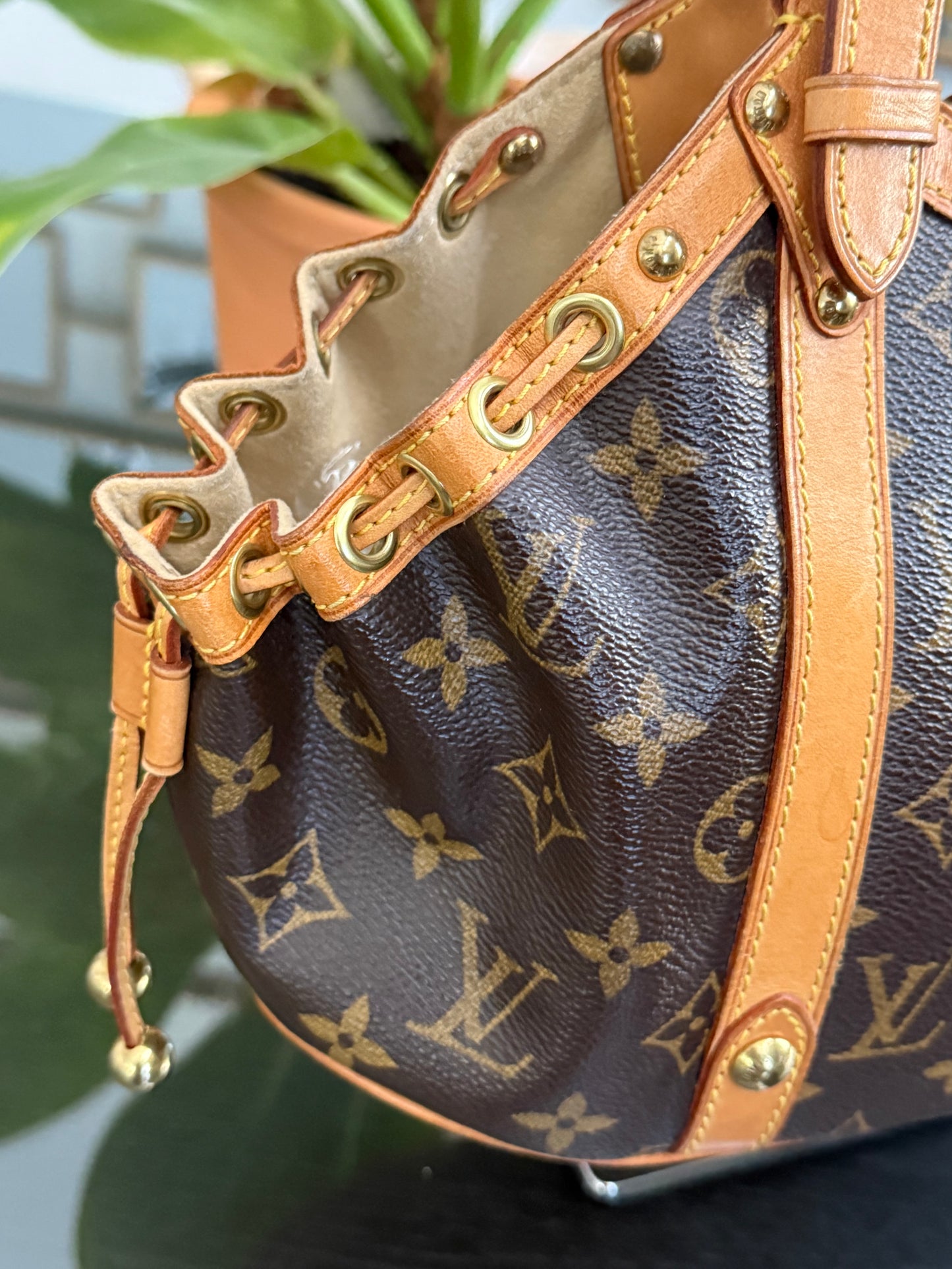 Theda GM in Monogram with Dustbag 🗓️ Year: 2004