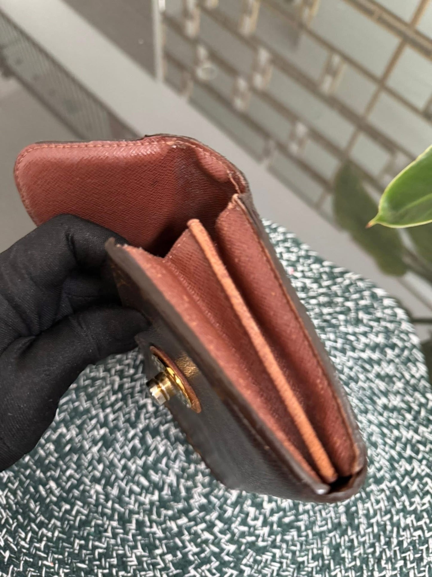 Boetie Long Wallet with 16 Cardholders 🗓️ Year: 2012