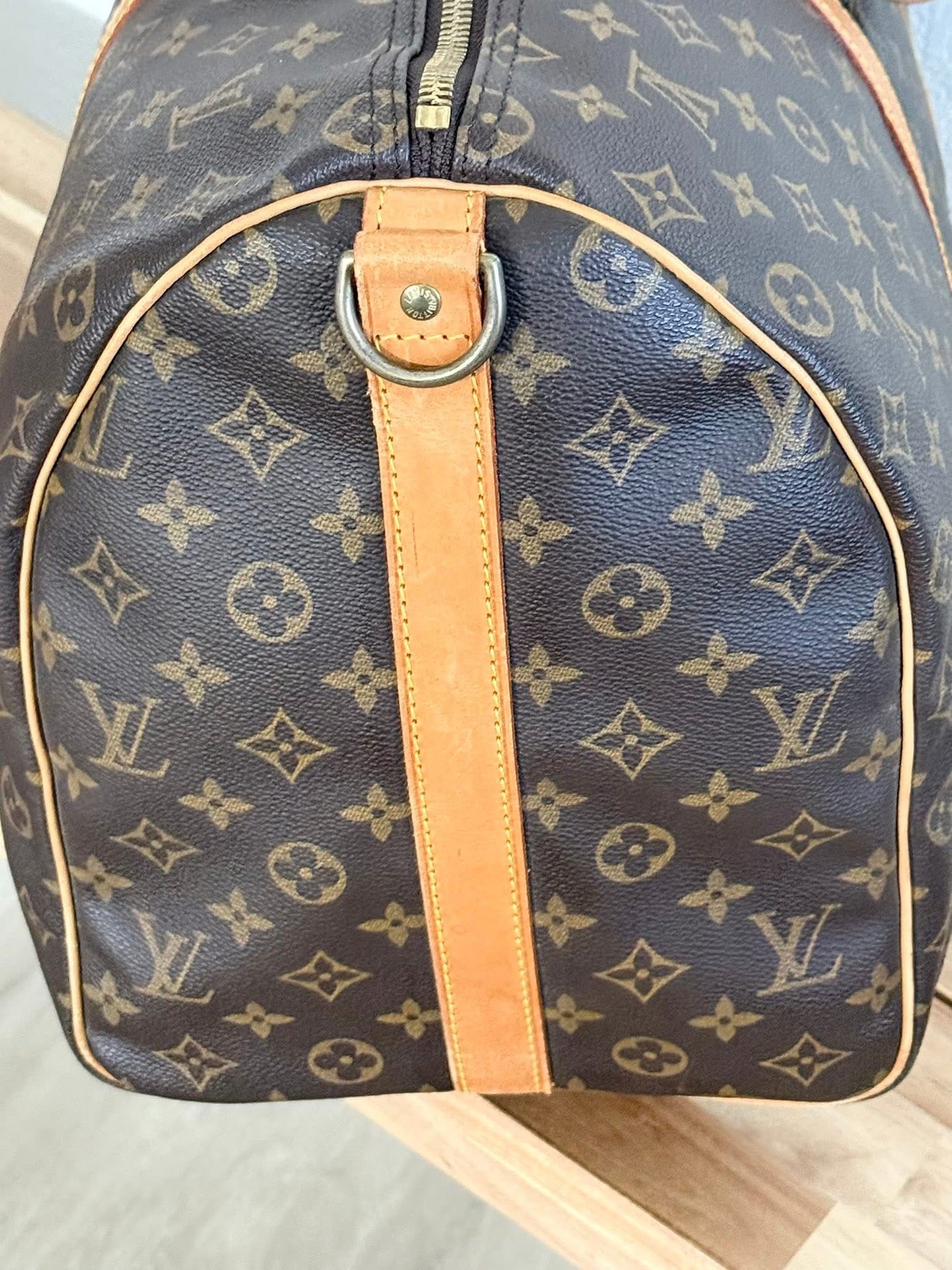 Keepall 50 Bandoulier with Original Strap, Luggage tag and Poignet  📅 Year: 1990