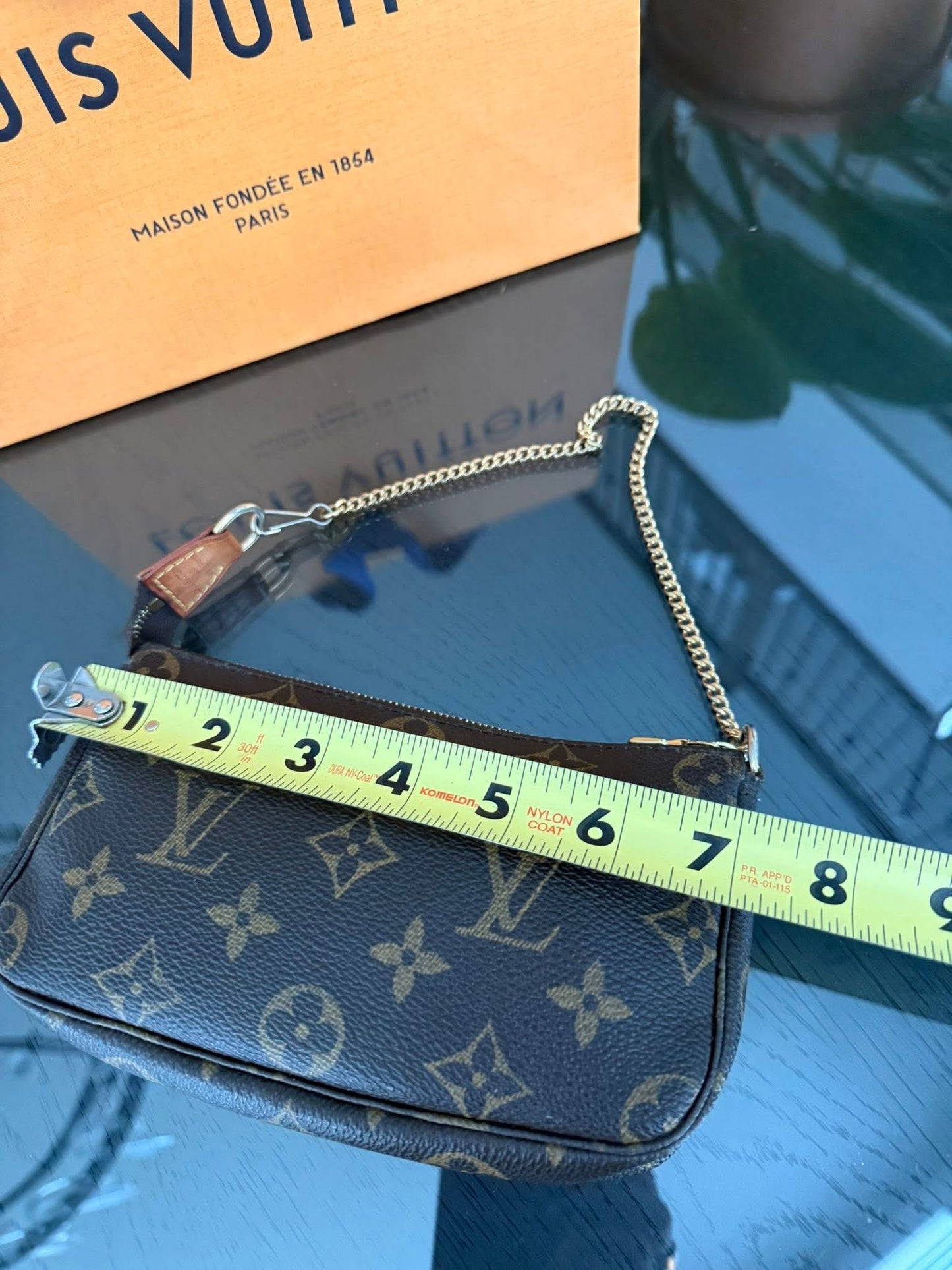 Monogram Bucket Pochette - 📅 Year: 2003