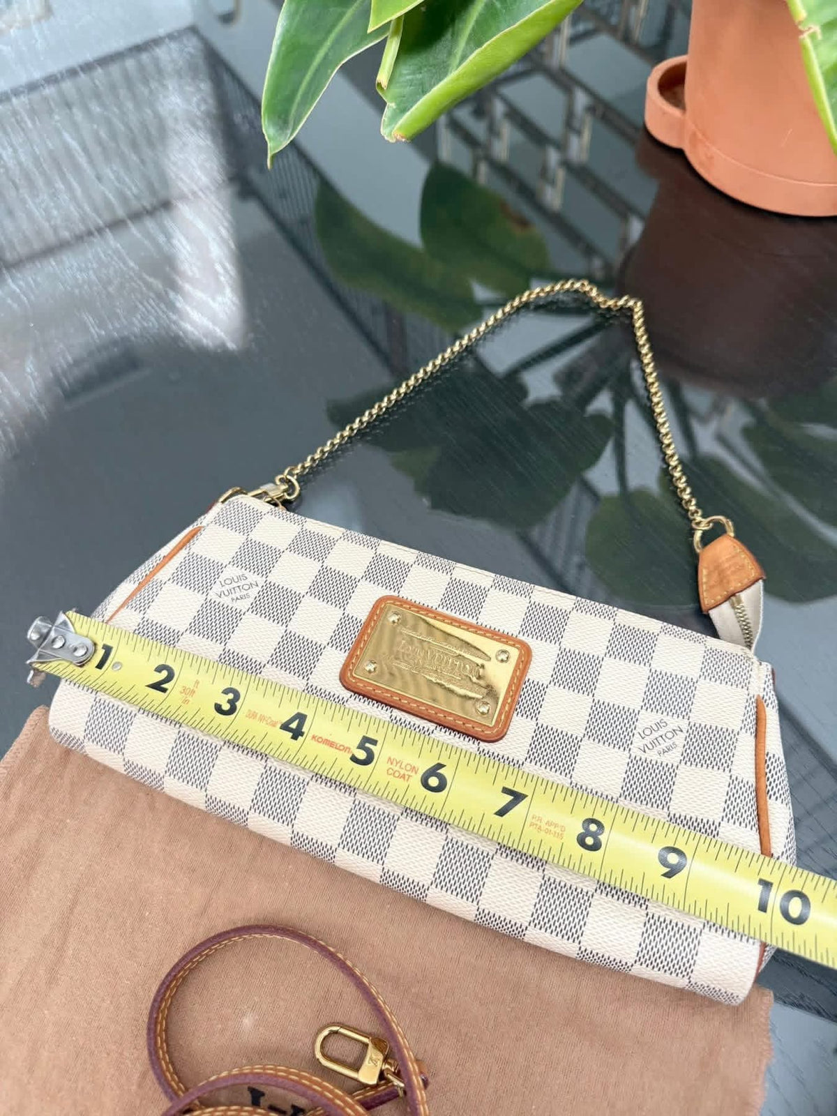 Eva Clutch in Azur with Original Strap, Dustbag, Box and Paper bag 🗓️ Year: 2015