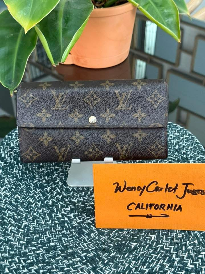 Sarah Wallet in Monogram 10 Cardholders 🗓️ Year: 2009