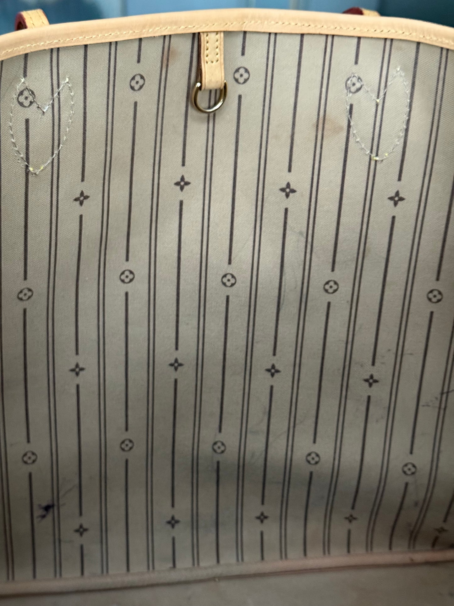 Neverfull GM in Monogram with Dustbag and Insert Organizer 📅 Year: 2007