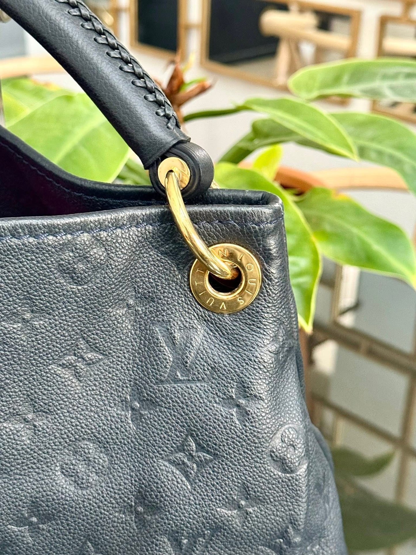 Artsy MM Empriente in Black/ Dark Blue with Dustbag and Insert Organizer 📅 Year: 2012