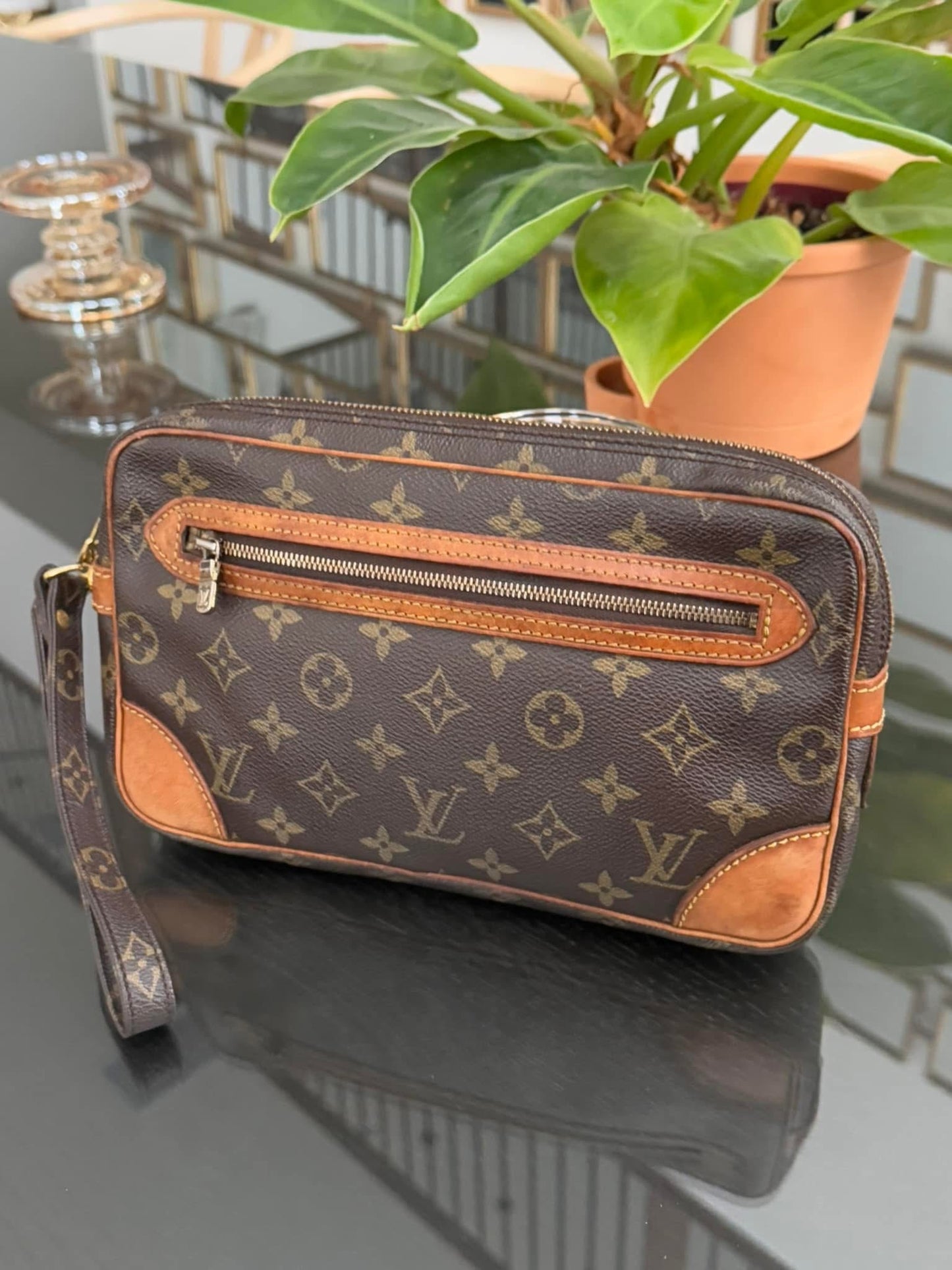 Marley Dragonne Clutch
🗓️ Year: 1986