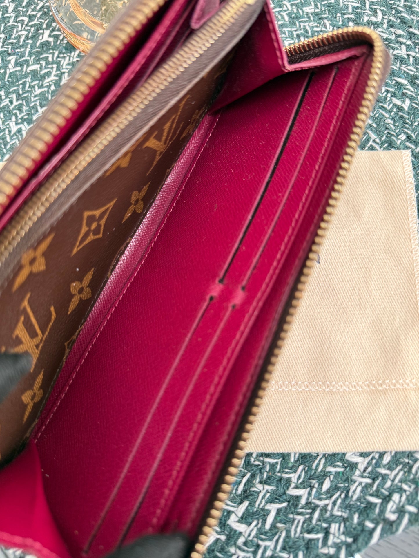 Monogram Clemence in Peony Wallet with Dustbag 🗓️ Year 2015