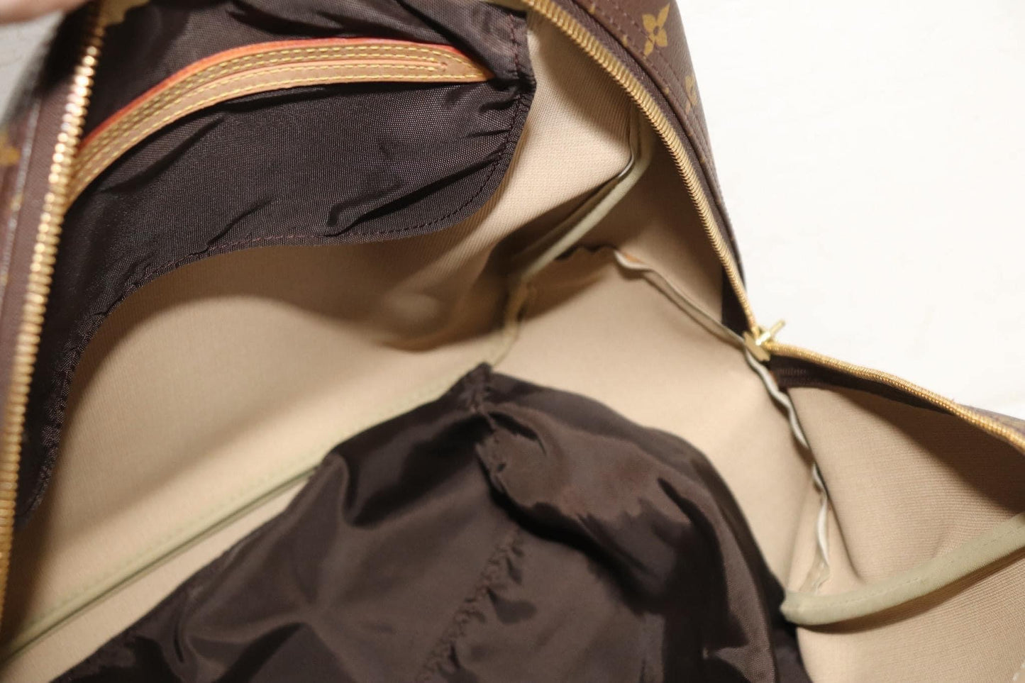 Evasion MM in Monogram - 📅 Year: 1999