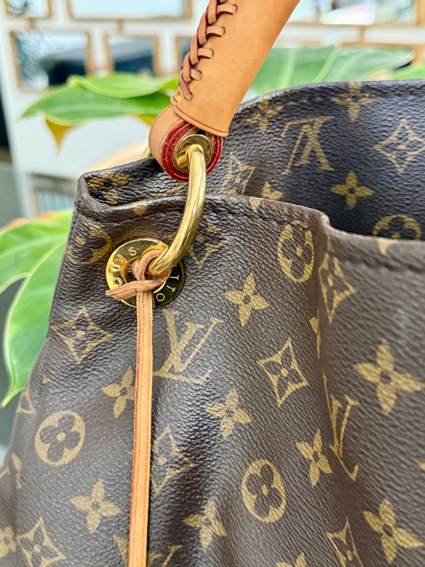 Artsy MM with Dustbag and Insert Organizer - 📅 Year: 2009