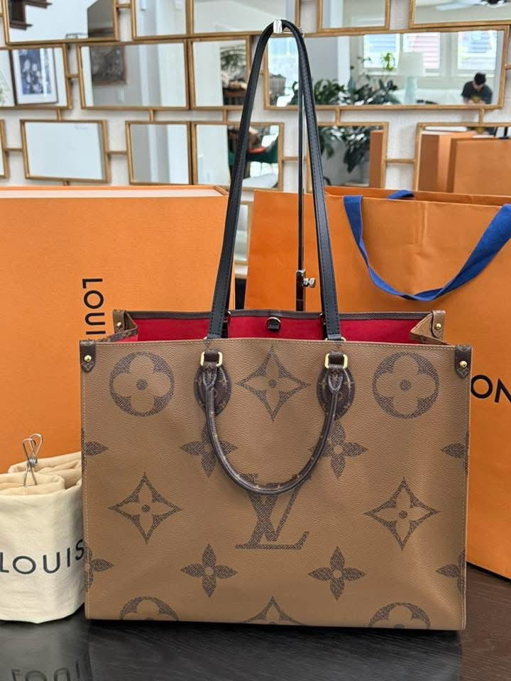 On The Go GM in Monogram Reverse with Dustbag, Insert Organizer, Box and Paper bag 🌺 -Microchip