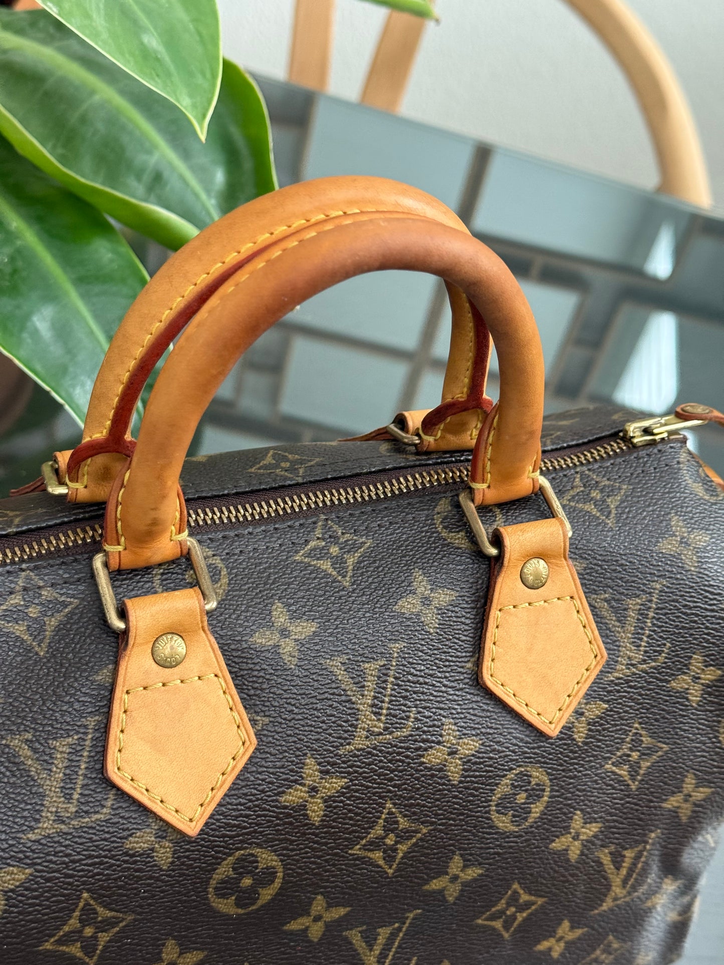 Speedy 25 in Monogram with Lock 🔐 and Key -🗓️ Year: 2005