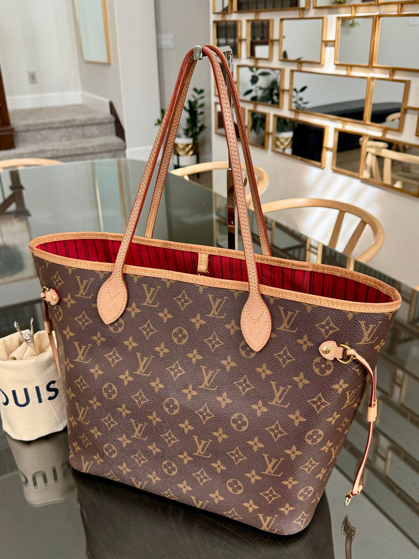 Neverfull MM Monogram in Cerise interior with Dustbag and Insert Organizer 📅 Year: 2020