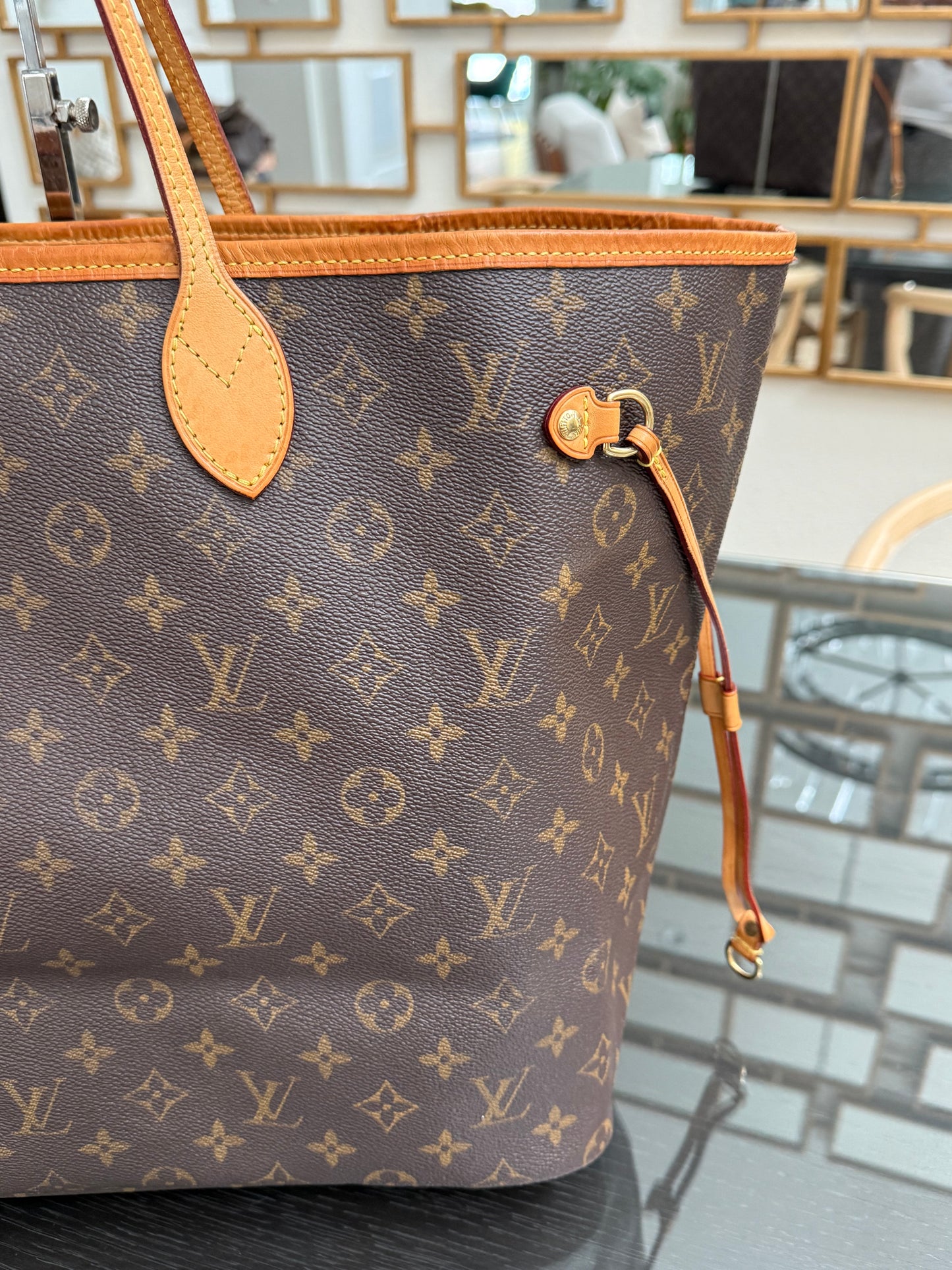 Neverfull GM with Dustbag and Insert Organizer 📅 Year: 2009