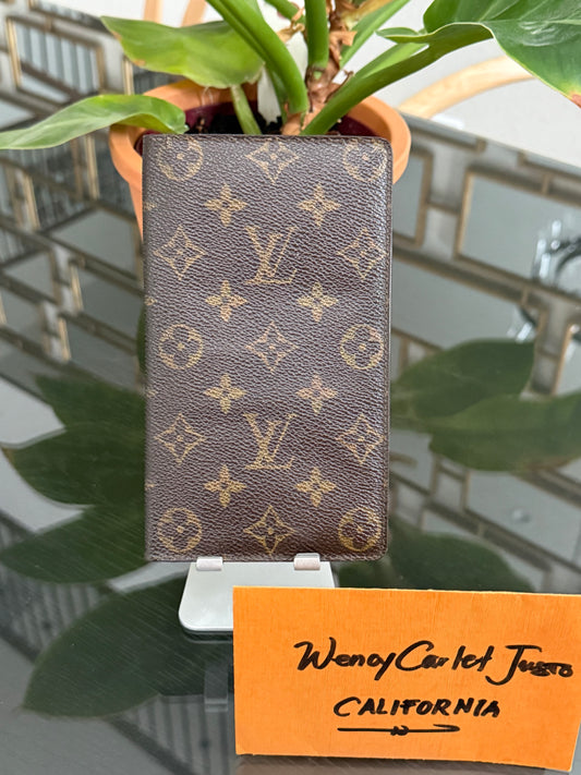 Monogram Checkbook Wallet with 6 Cardholders 🗓️ Year: 1987
