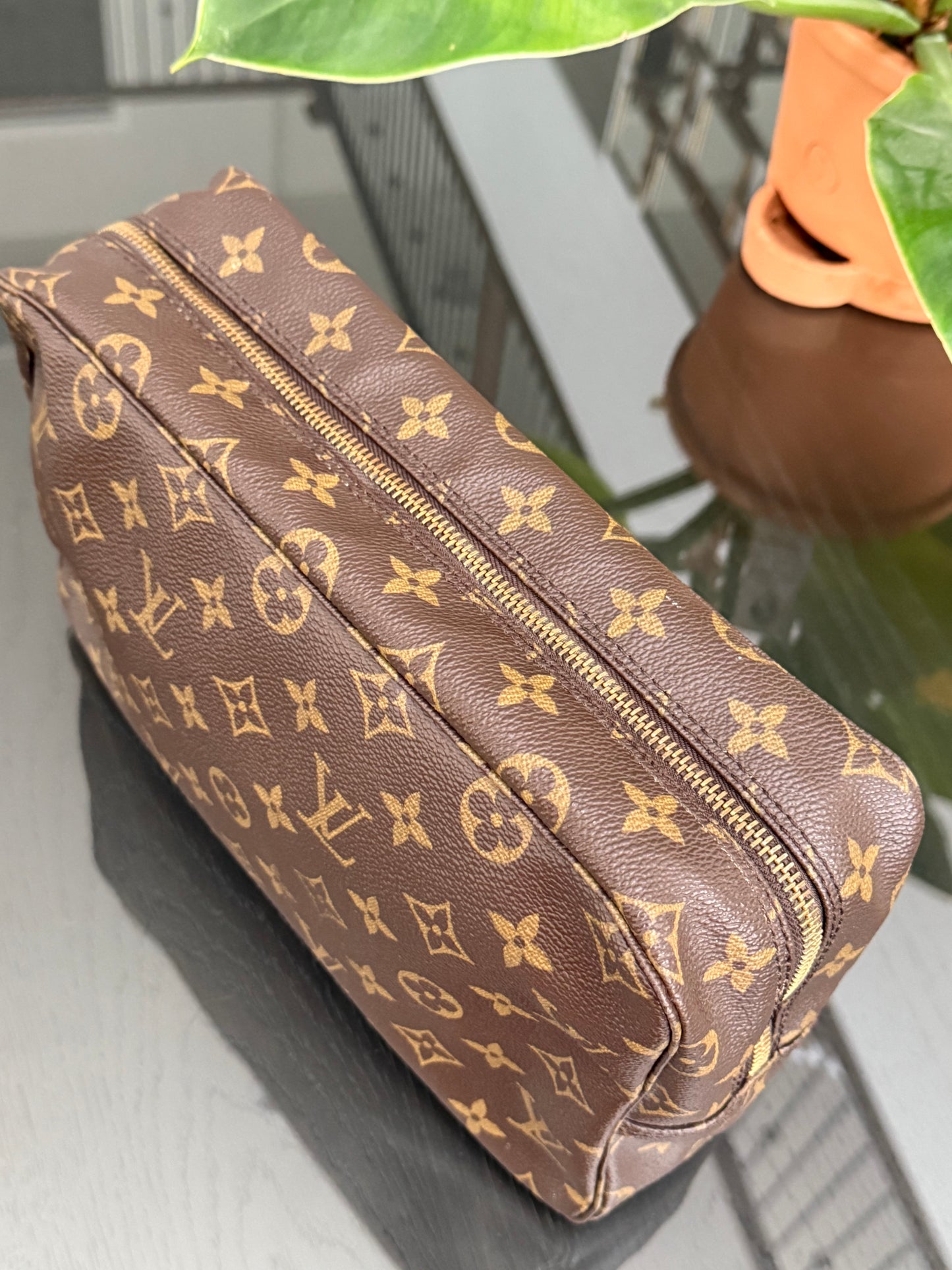 Trousse 28 📅 Year: 1987