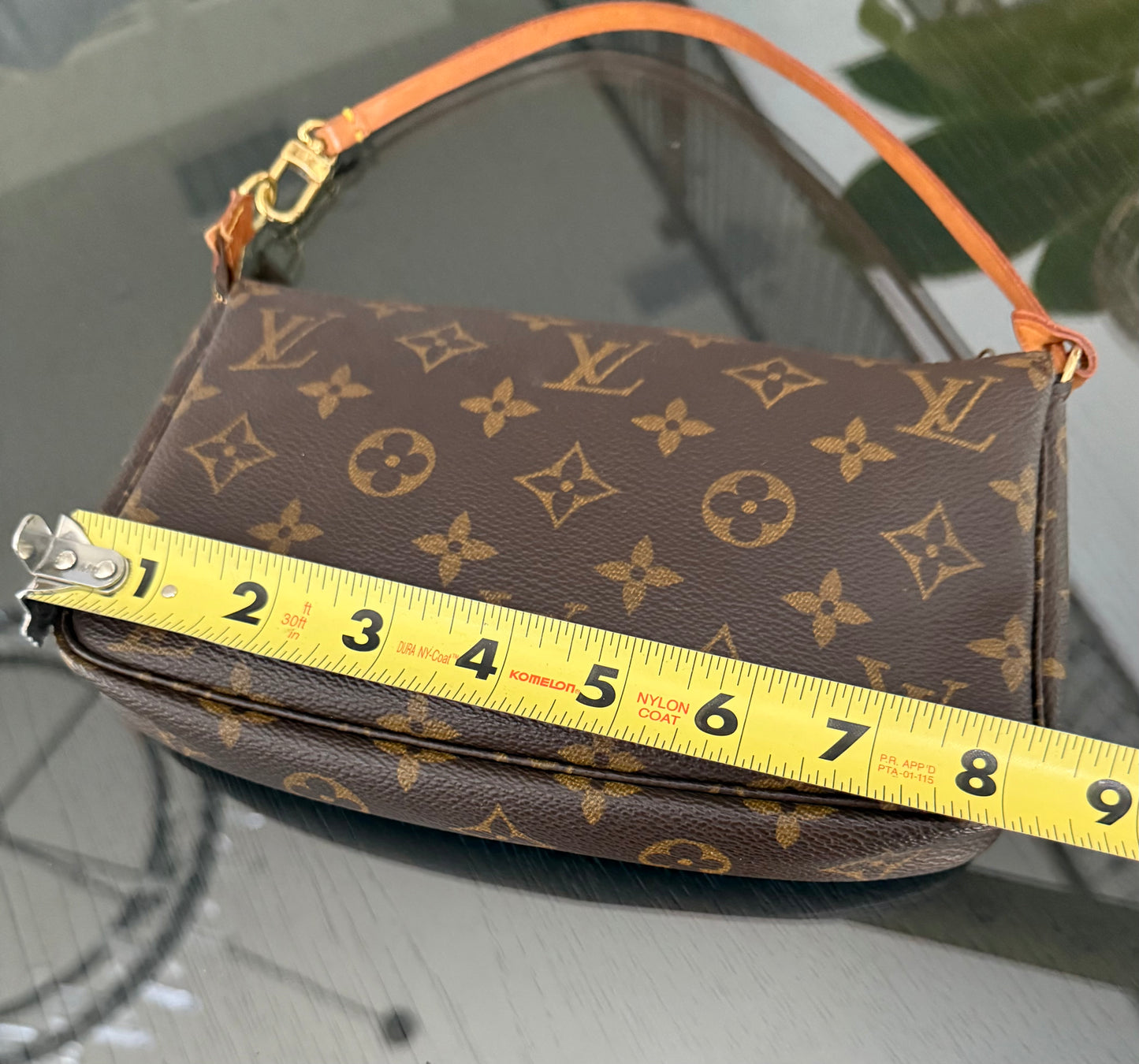 Pochette Accessories - 📅 Year: 2000