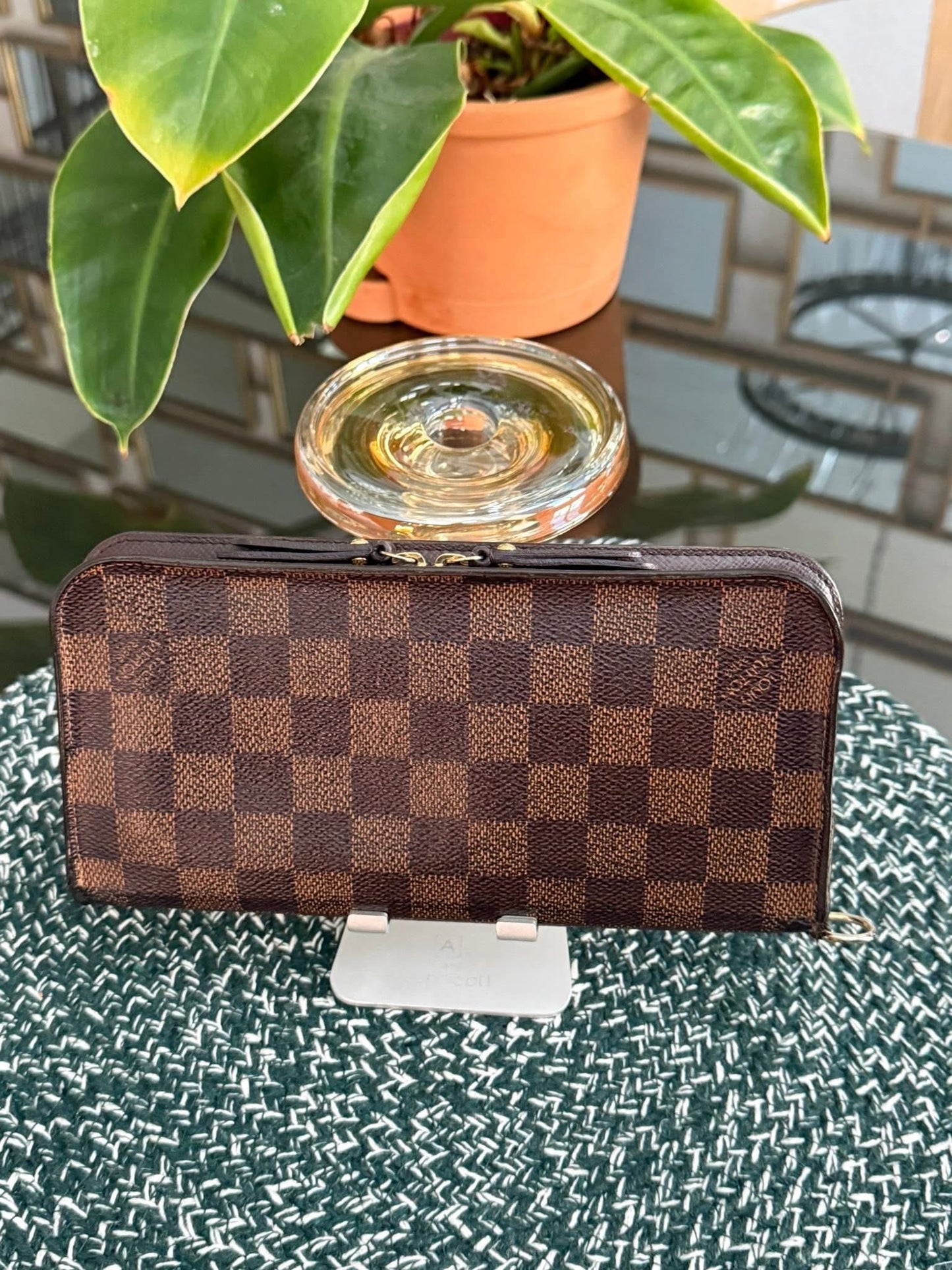 Insolite Wallet in De 🗓️ Year: 2010