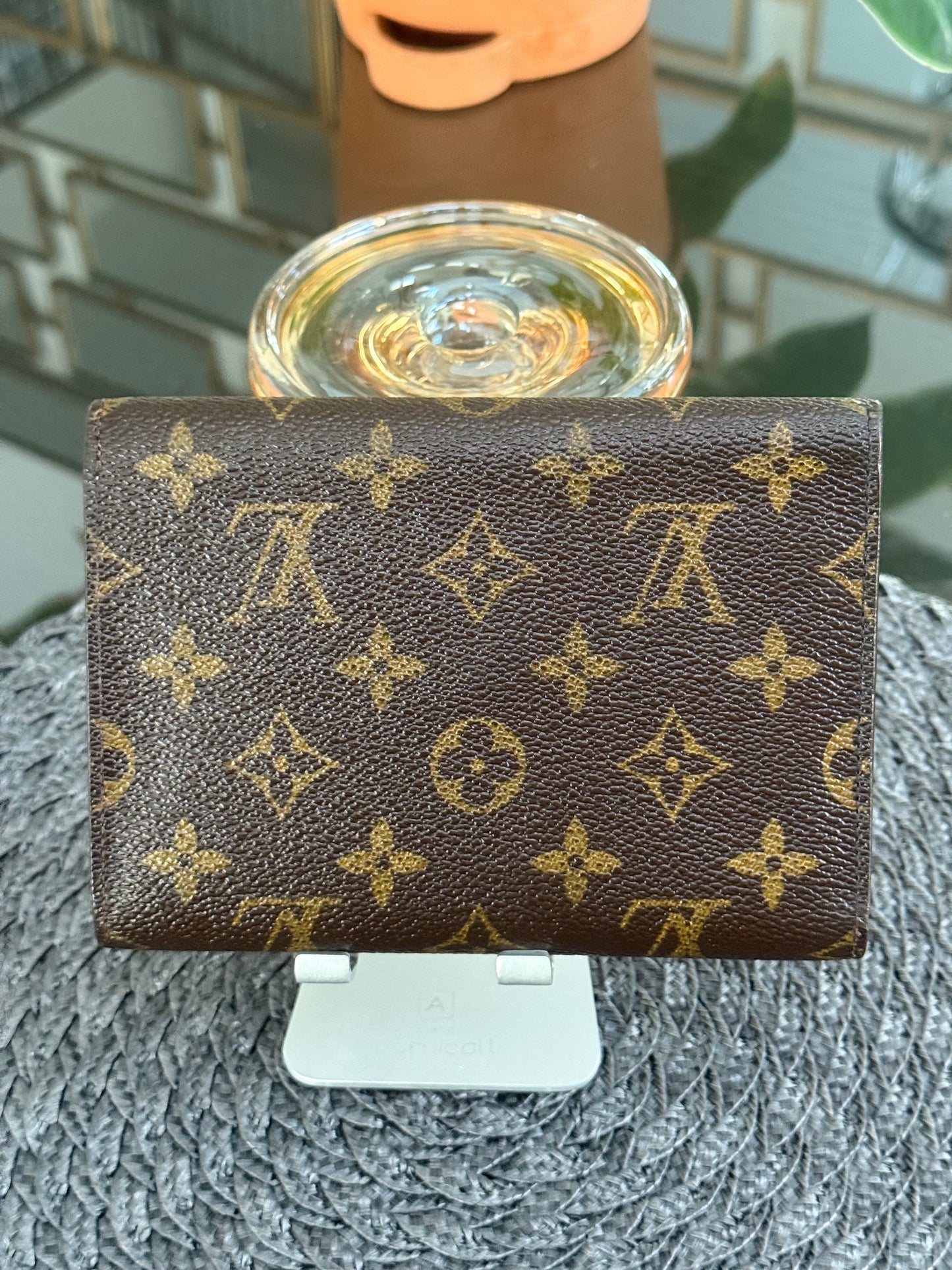 Etui Wallet Passport Holder in Monogram with 6 Cardholders 🗓️ Year: 1998