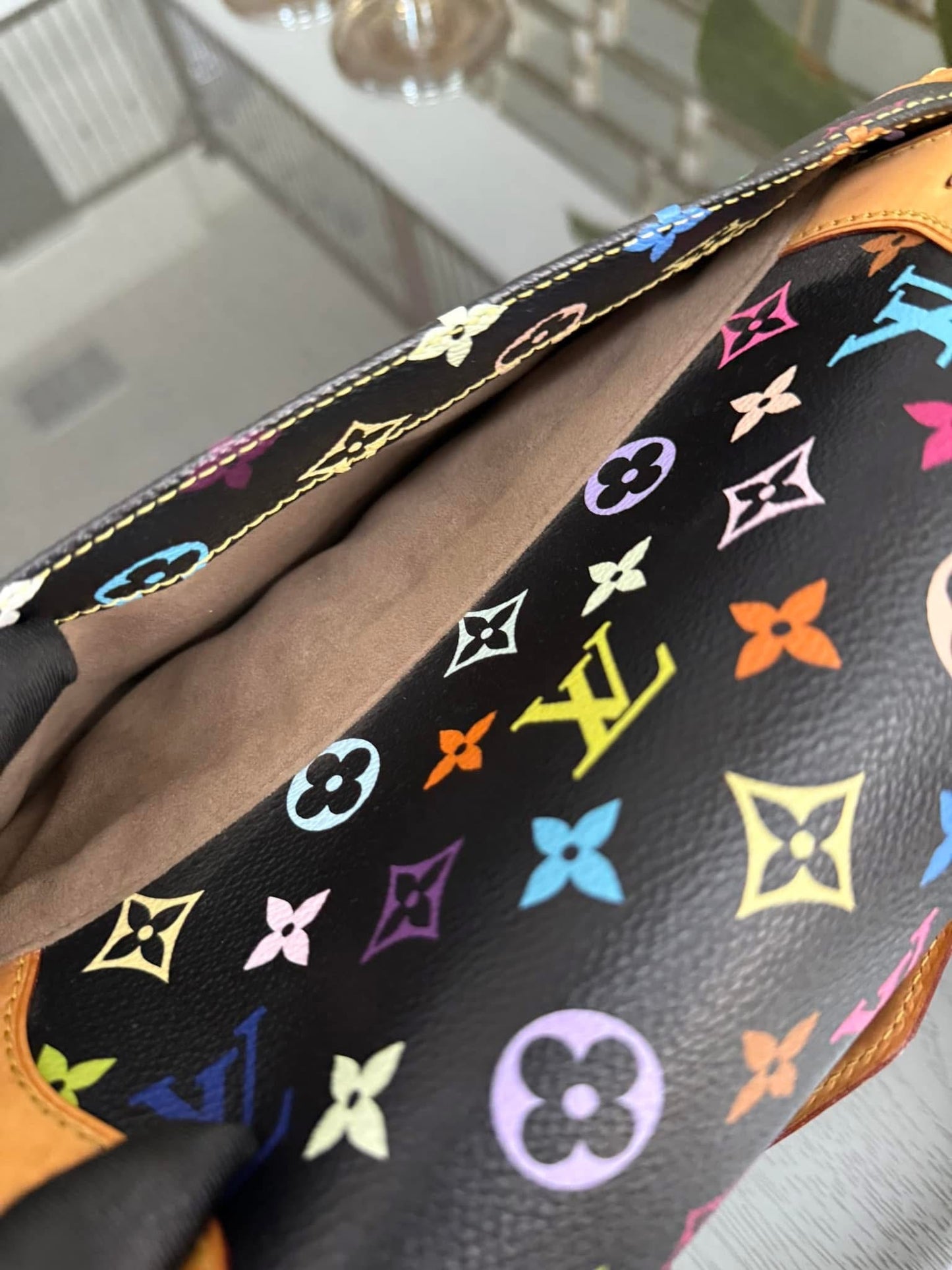Multicolor Beverly MM with Dustbag 📅 Year: 2008