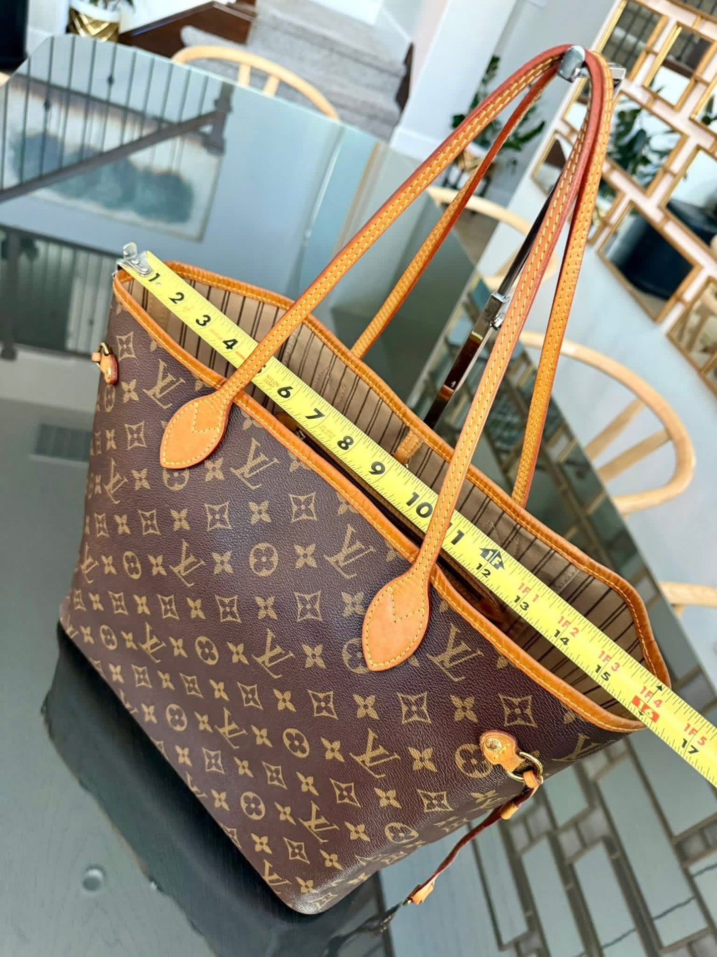 Neverfull MM in Monogram with Insert Organizer 🌺 📅 Year: 2015