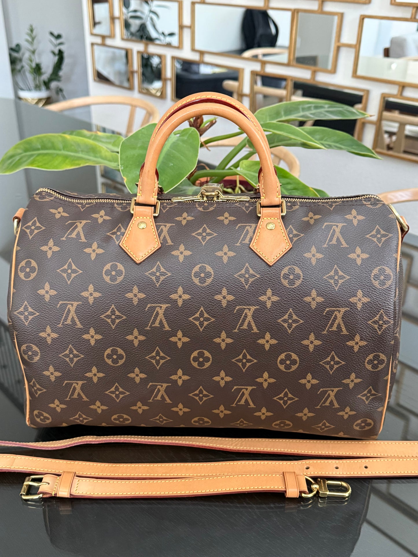 Speedy 35 Bandoulier with lock 🔐 key, Dustbag and Insert Organizer -🗓️ Year: 2015