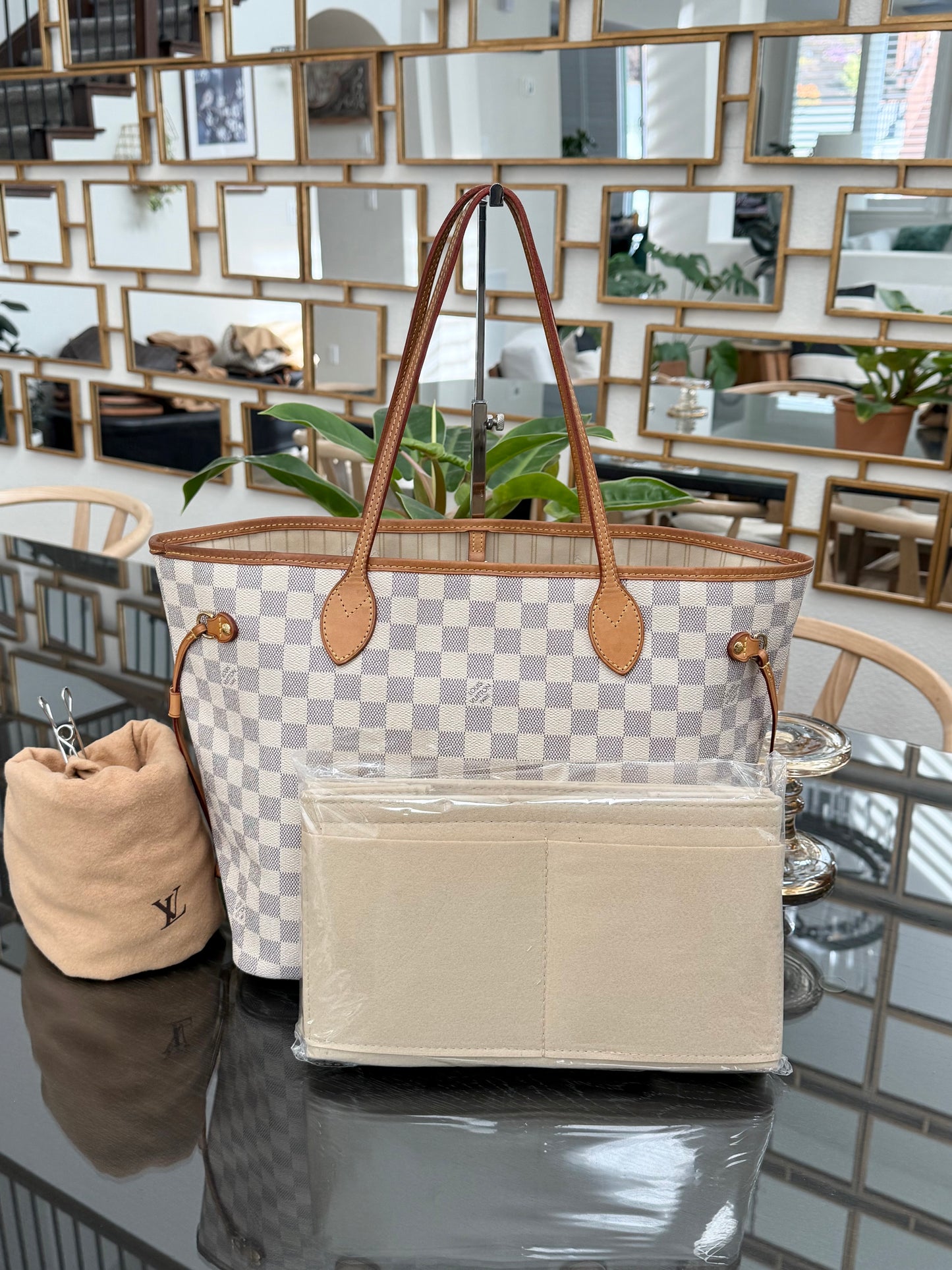 Neverfull MM Azur iwith Dustbag and Insert Organizer- 🗓️ Year: 2011