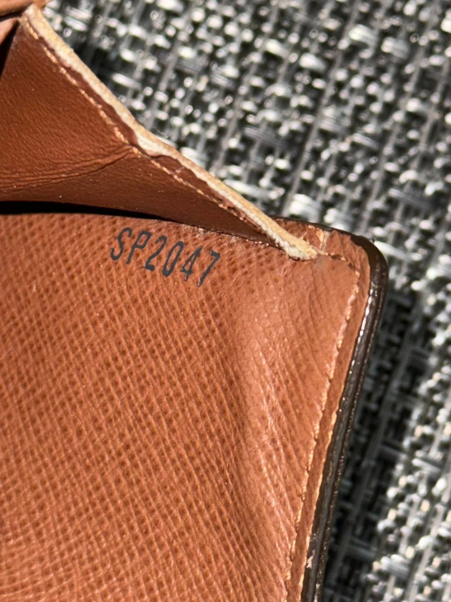 Alexandra Wallet with 14 Cardholders 🗓️ Year: 2007