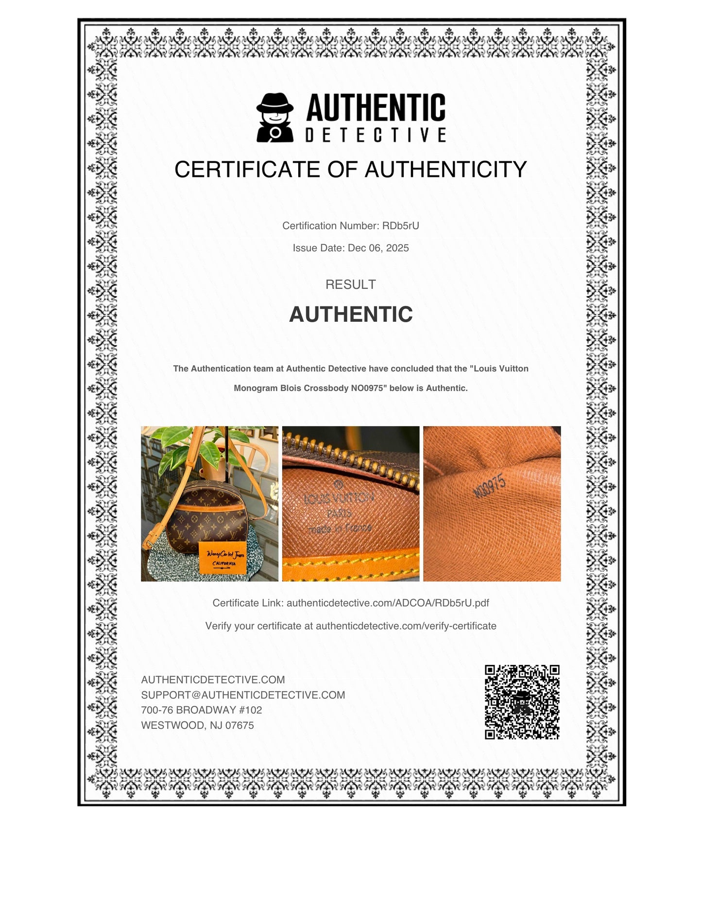 Blois Crossbody -🗓️ Year: 1995