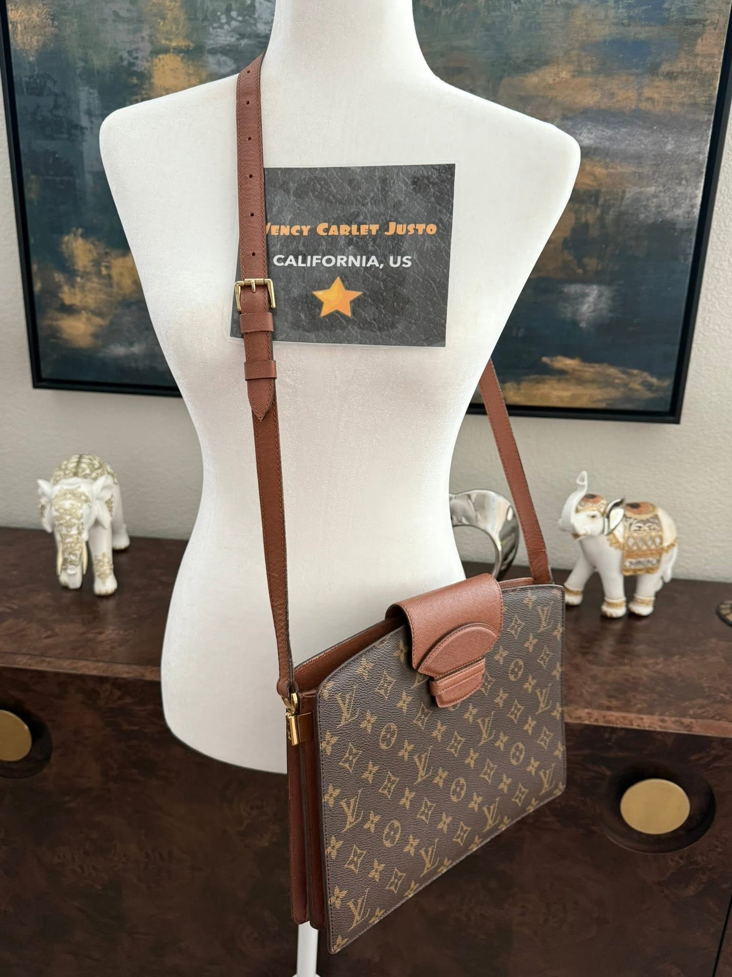 Courcelles Shoulder/ Crossbody bag 📅 Year: 1997