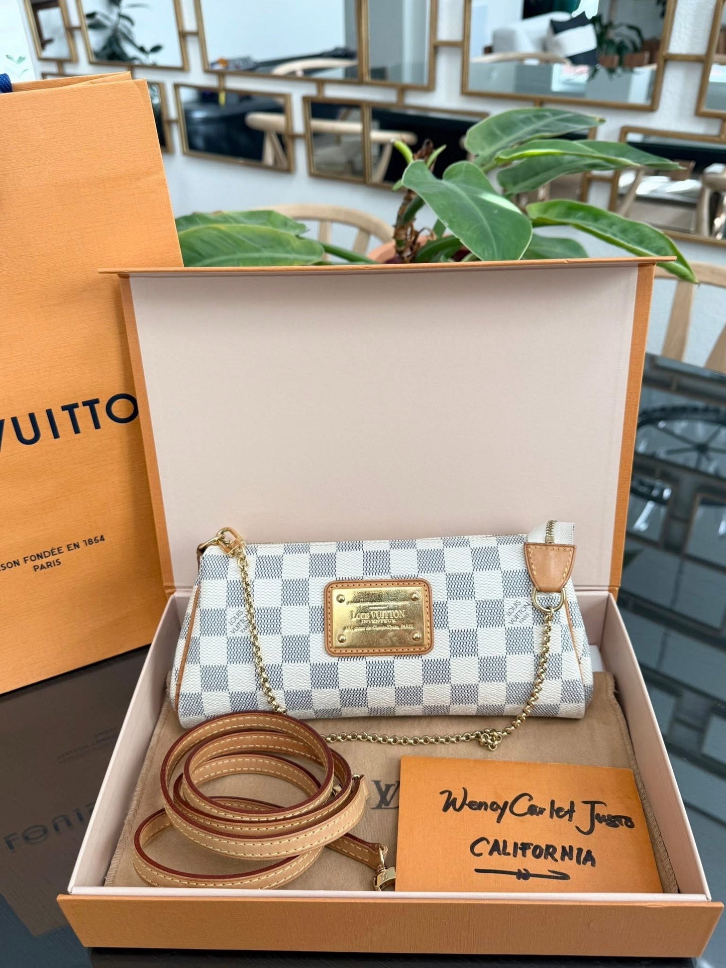 Eva Clutch in Azur with Original Strap, Box and Dustbag 🗓️ Year: 2011