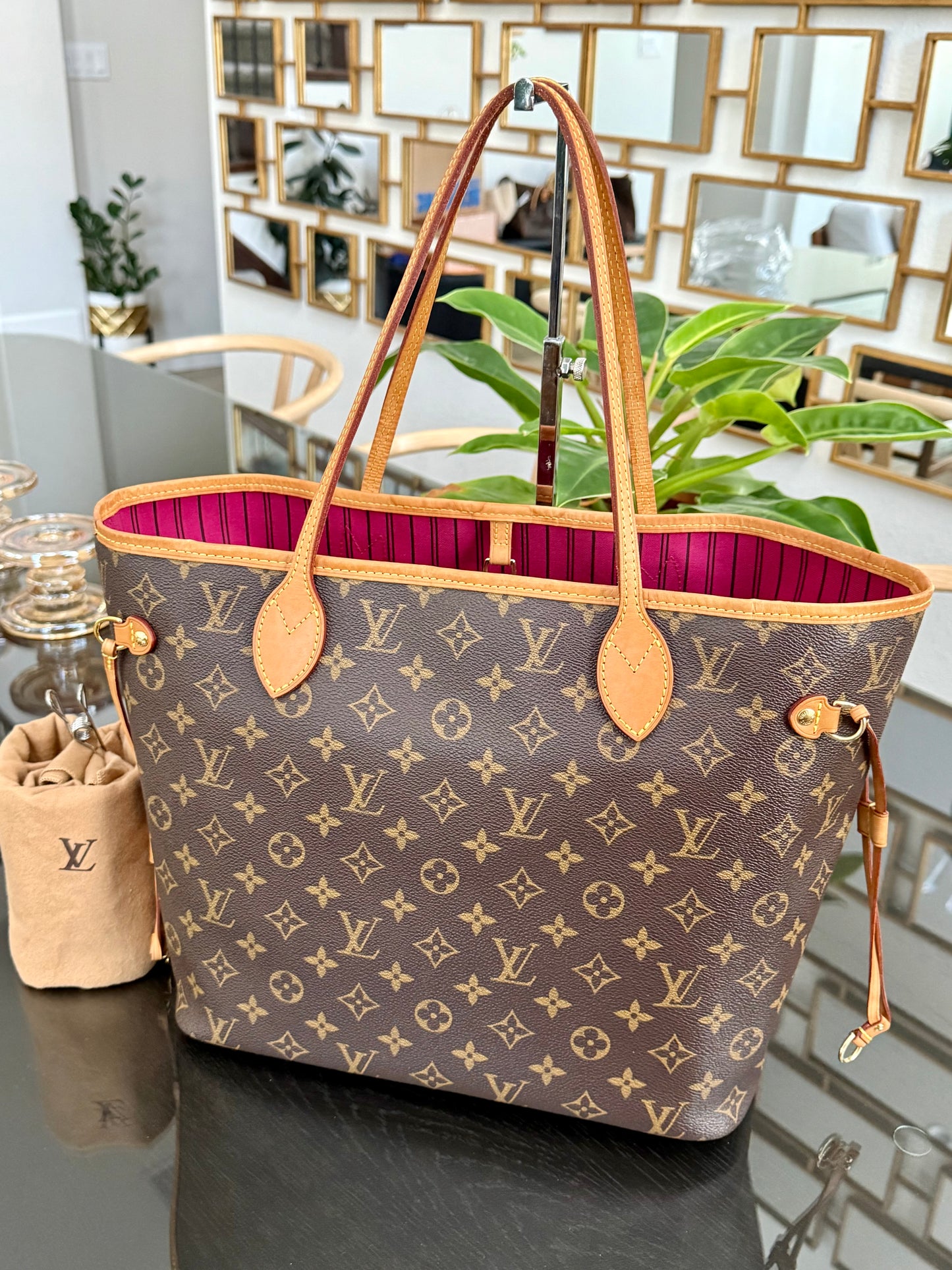 Neverfull MM in Peony with Insert Organizer and Dustbag 🗓️ Year: 2016
