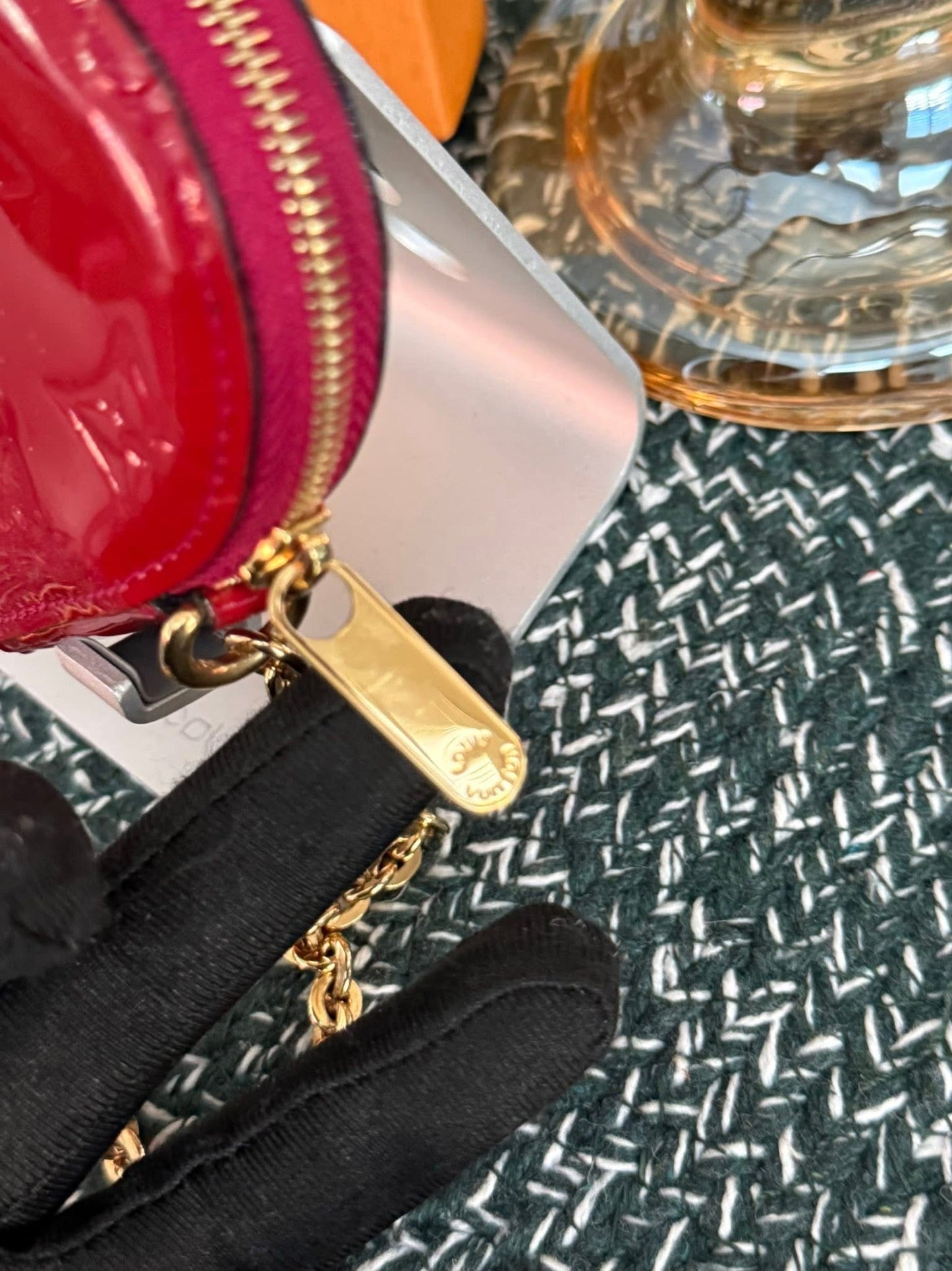 Vernis Heart Coin Purse with Box 🗓️ Year: 2012