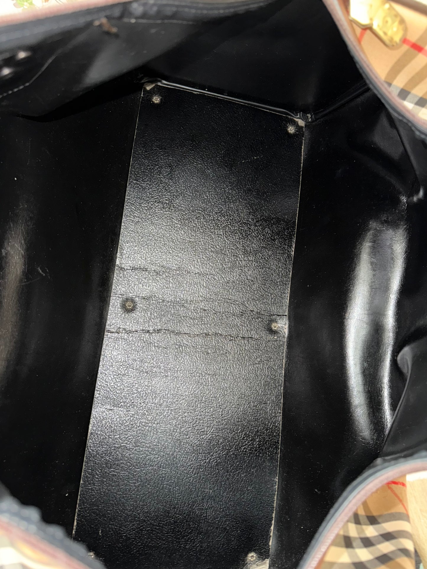 Burberry Duffle/ Travel Bag 📅