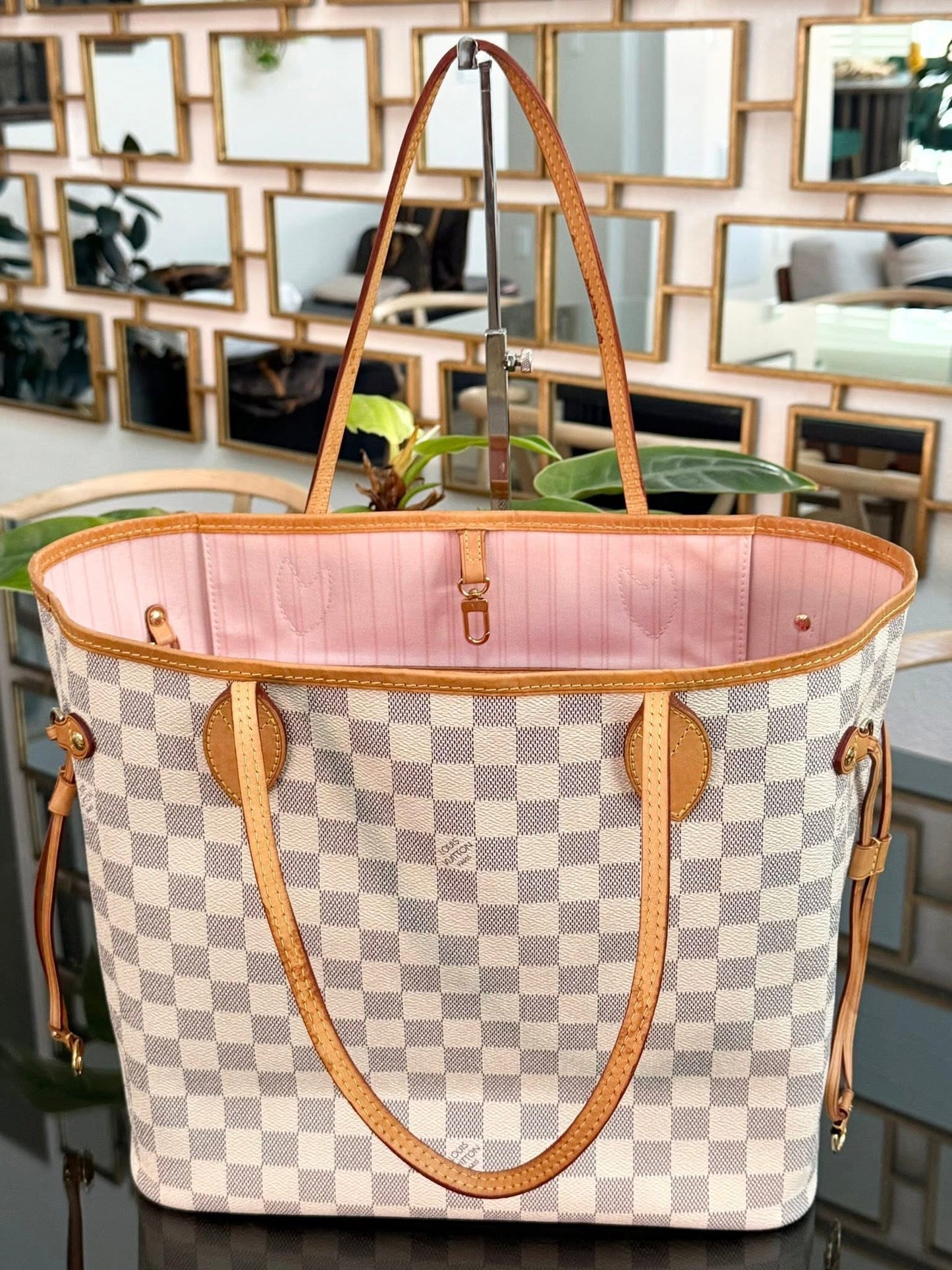Neverfull MM Azur in Rose Ballerine with Dustbag and Insert Organizer 📅 Year: 2017