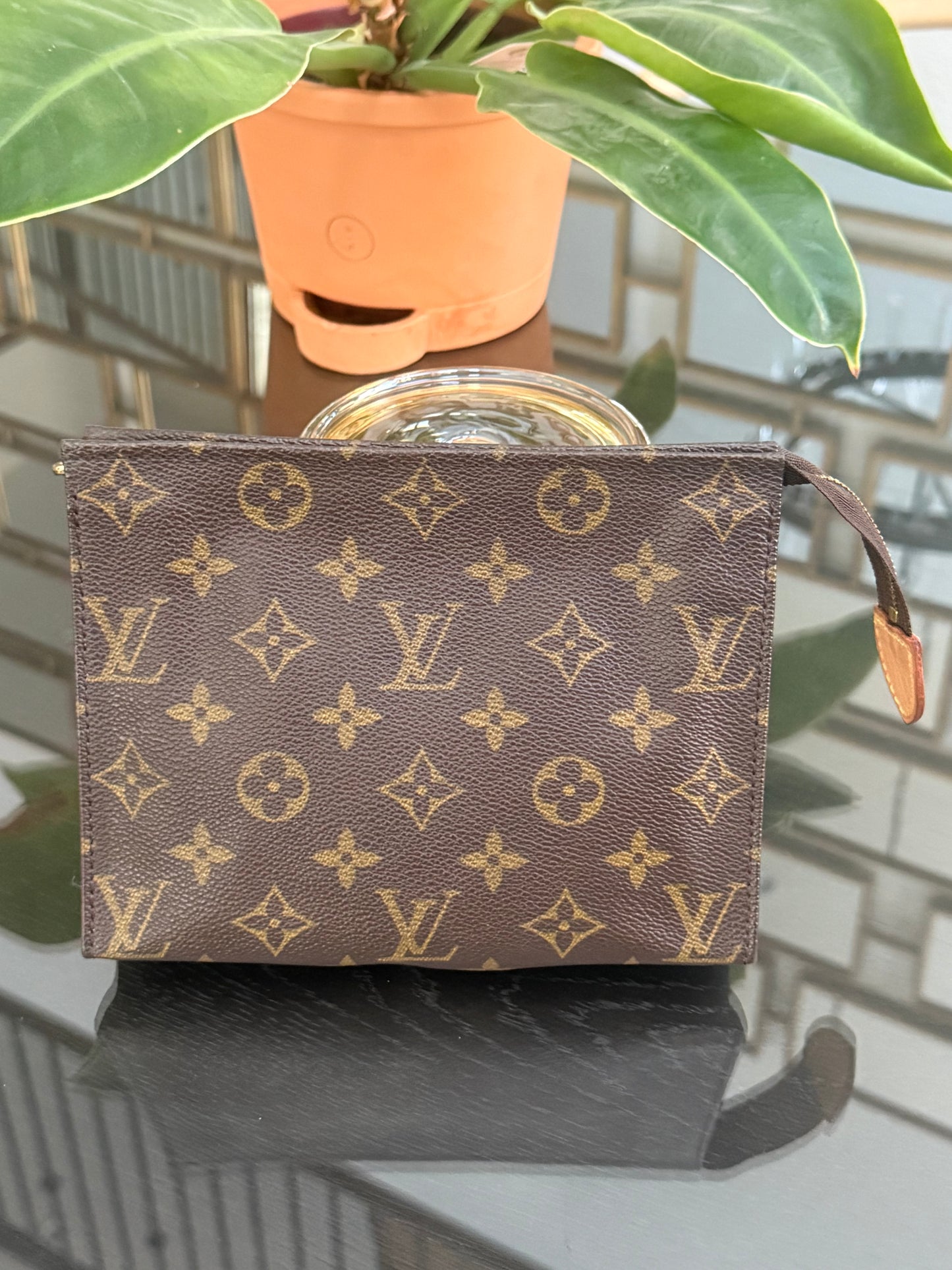 Toiletry 19 - 📅 Year 1989