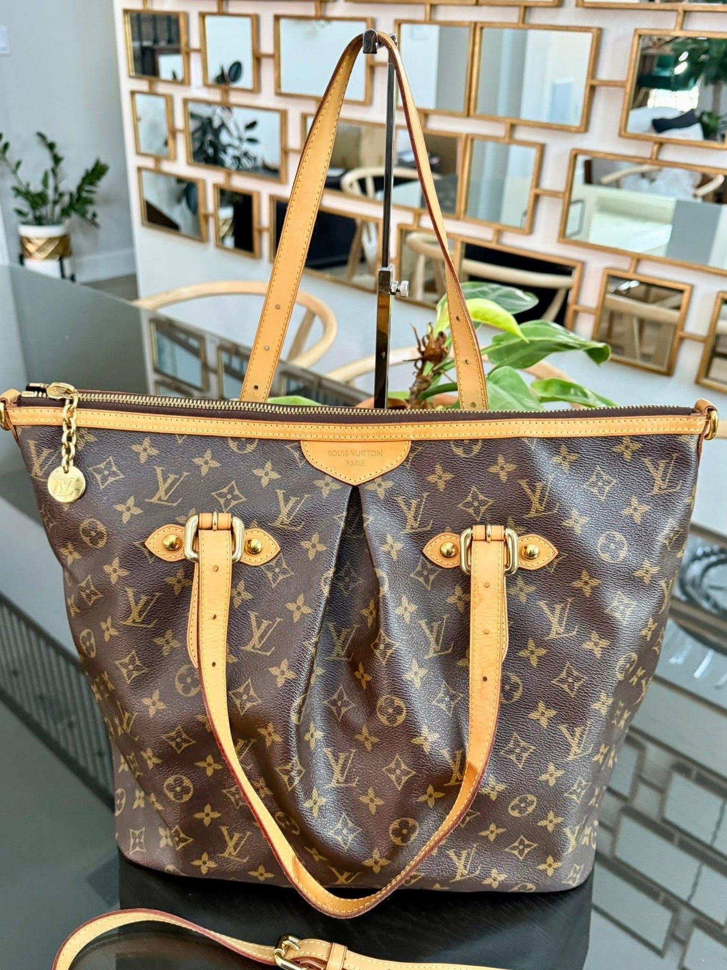 Palermo GM with Original Strap and Dustbag 🌺 Year: 2011