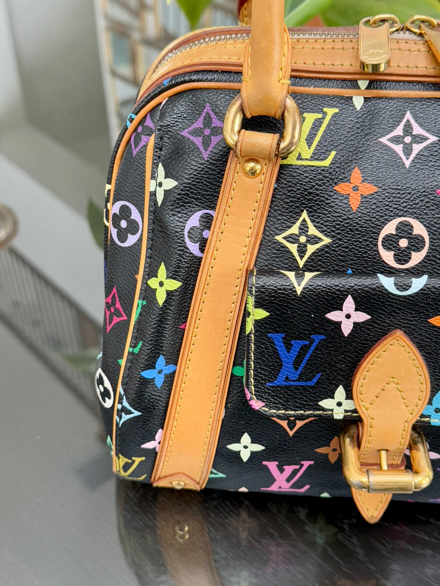 Multicolor Priscilla with Dustbag 📅 Year: 2007