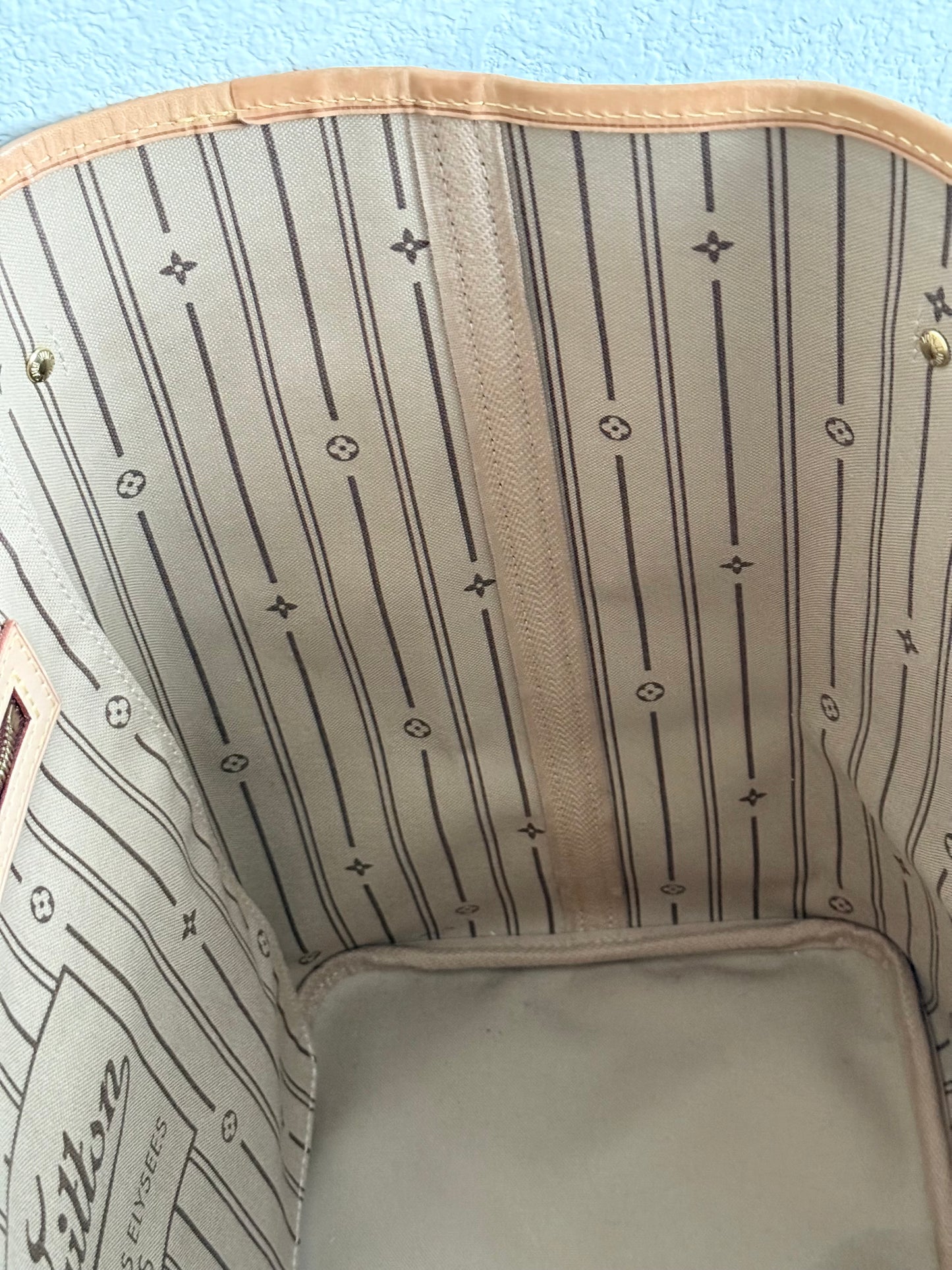 Neverfull GM with Dustbag and Insert Organizer -🗓️ Year: 2010