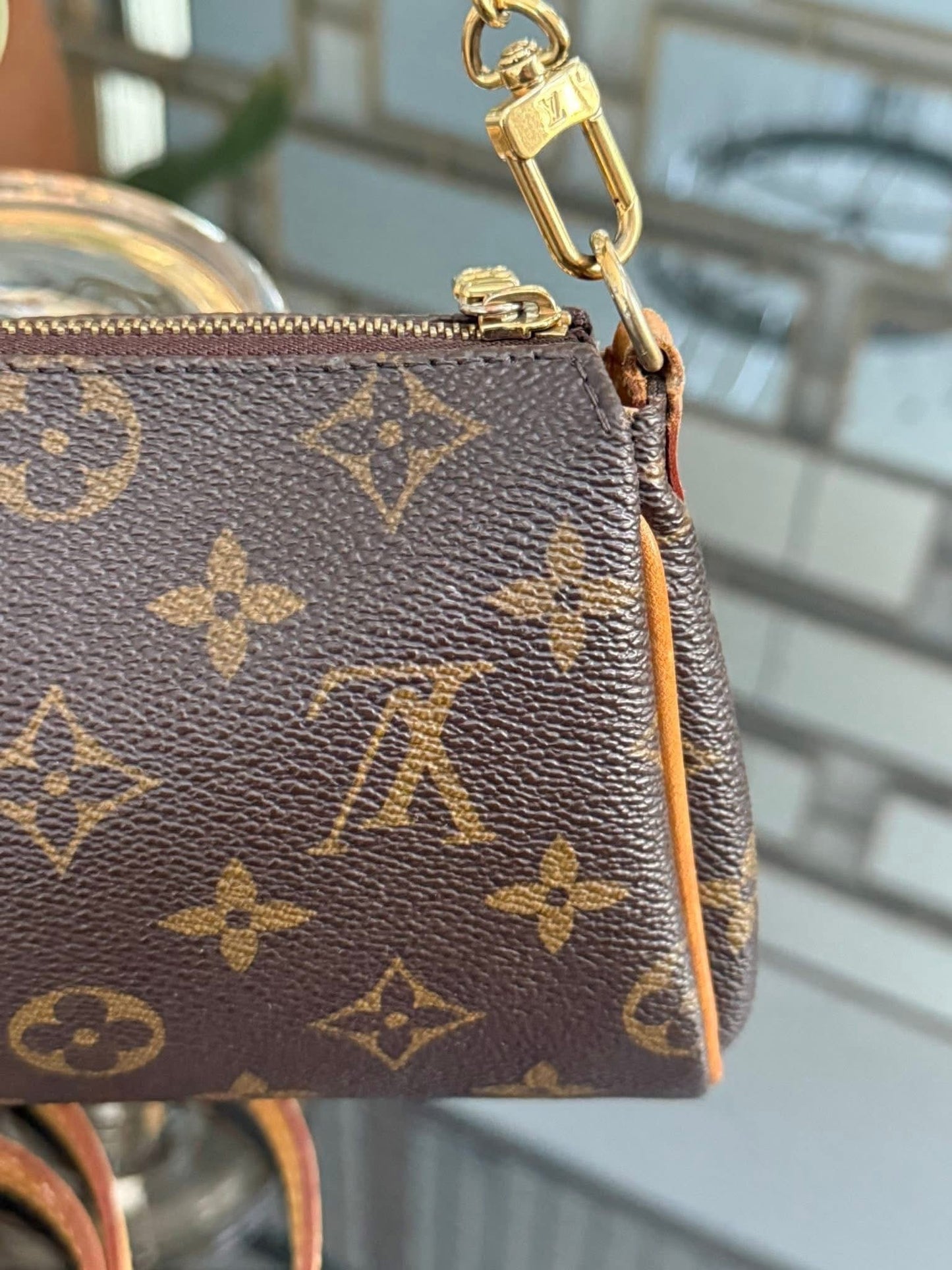 Eva Clutch in Monogram with Original Strap, Insert Organizer, Box and Paper bag 🗓️ Year: 2010