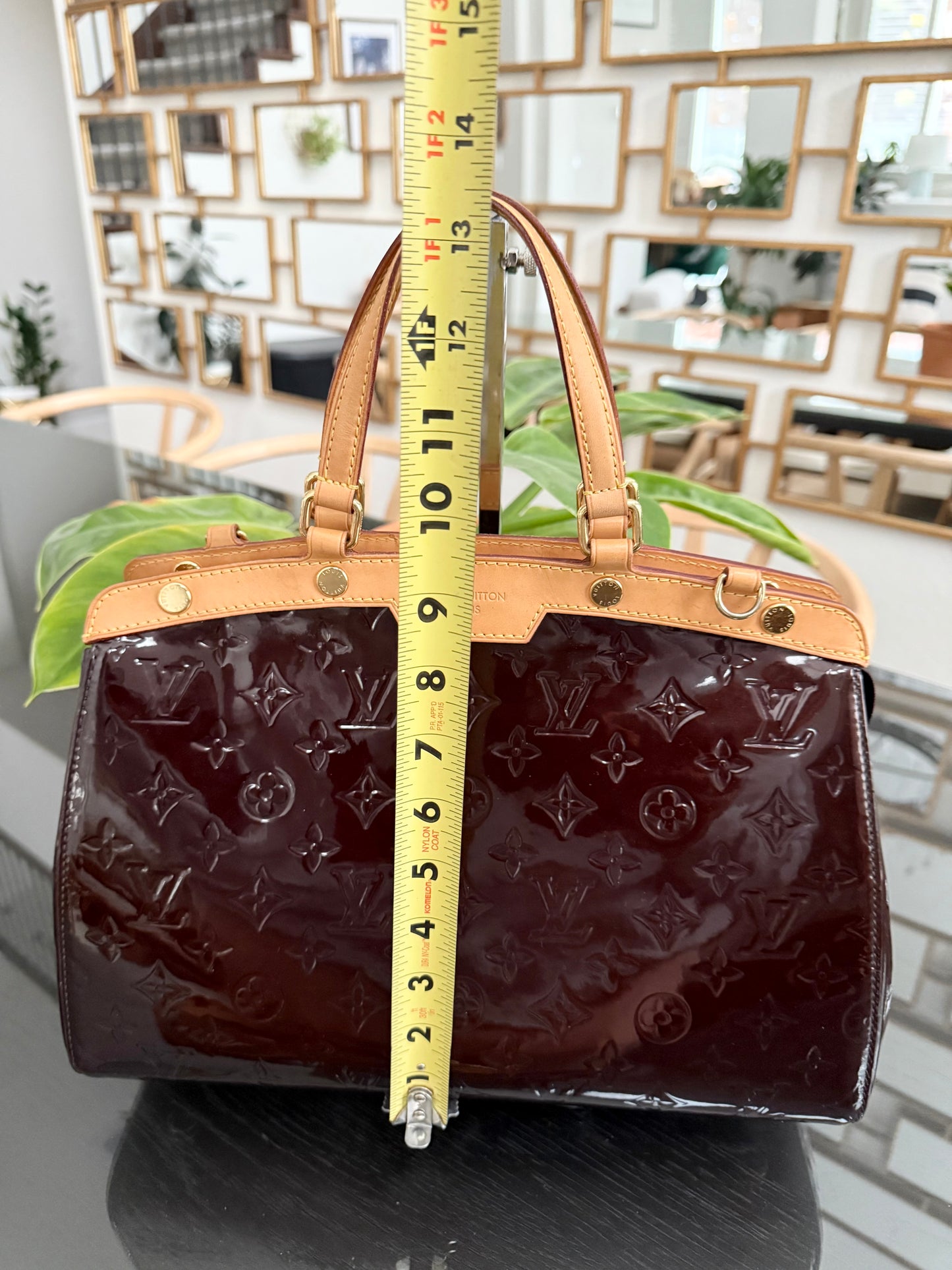 Vernis Brea MM Amarante with Original Strap , Dustbag and Insert Organizer 🗓️ Year: 2013