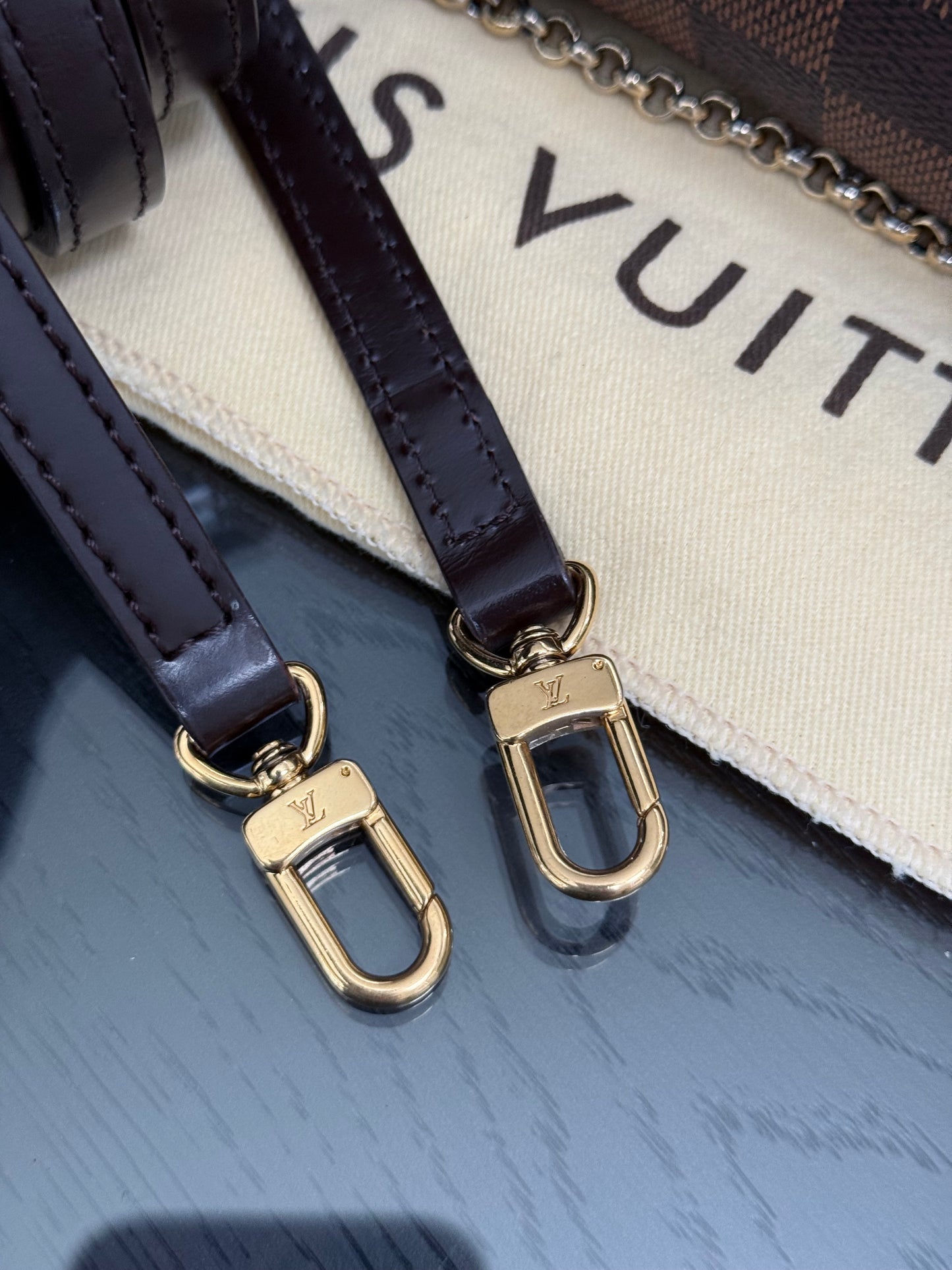 Eva Clutch in DE with Dustbag, Box and Paper bag 🗓️ Year: 2012