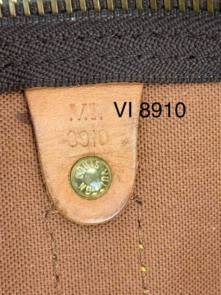 Keepall 45 Bandoulier with Original Strap , Luggage Tag and Poignet 📅 Year: 1989