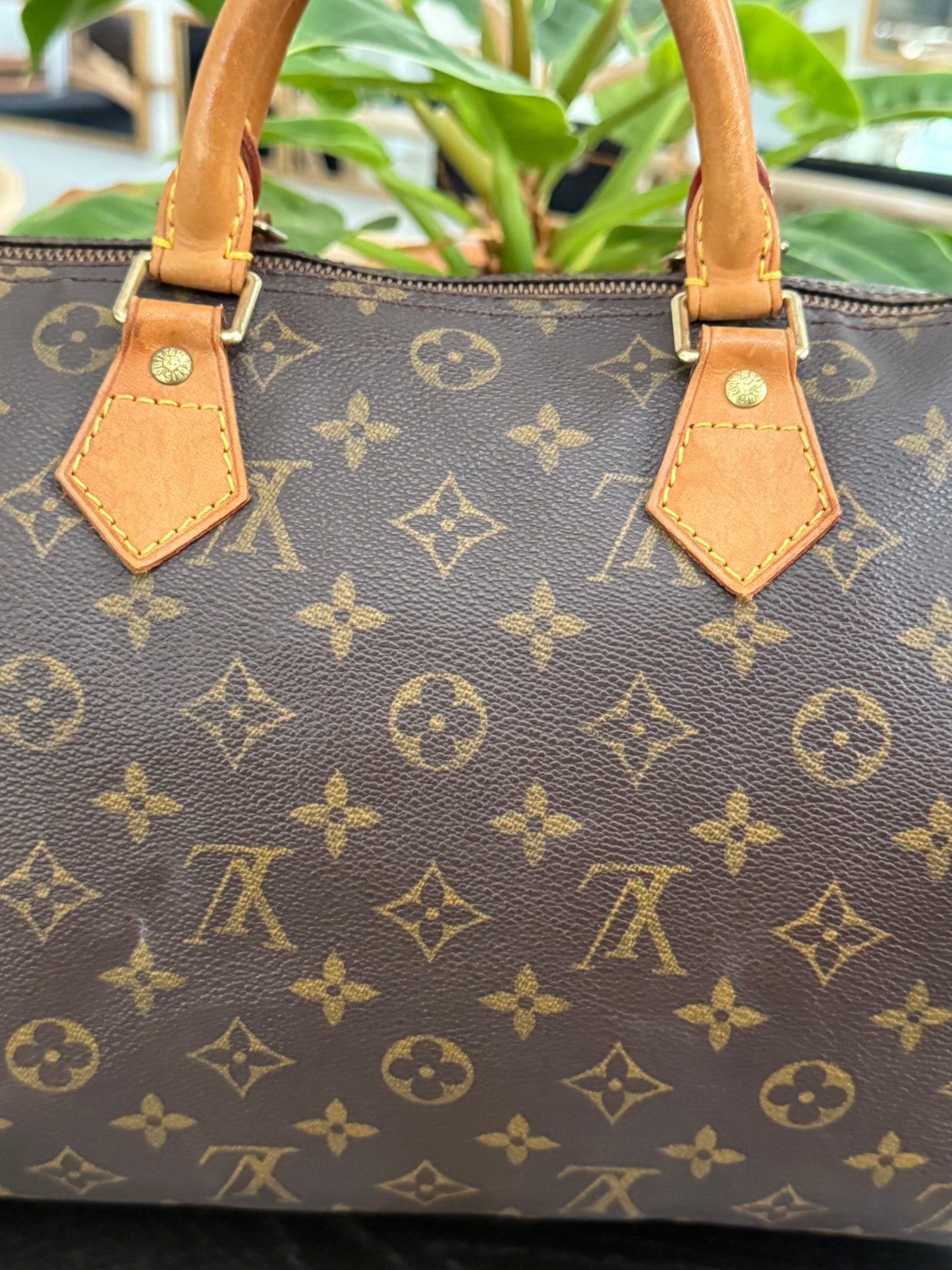 Speedy 30 with 🔐 Lock & Key - 📅 Year: 2001