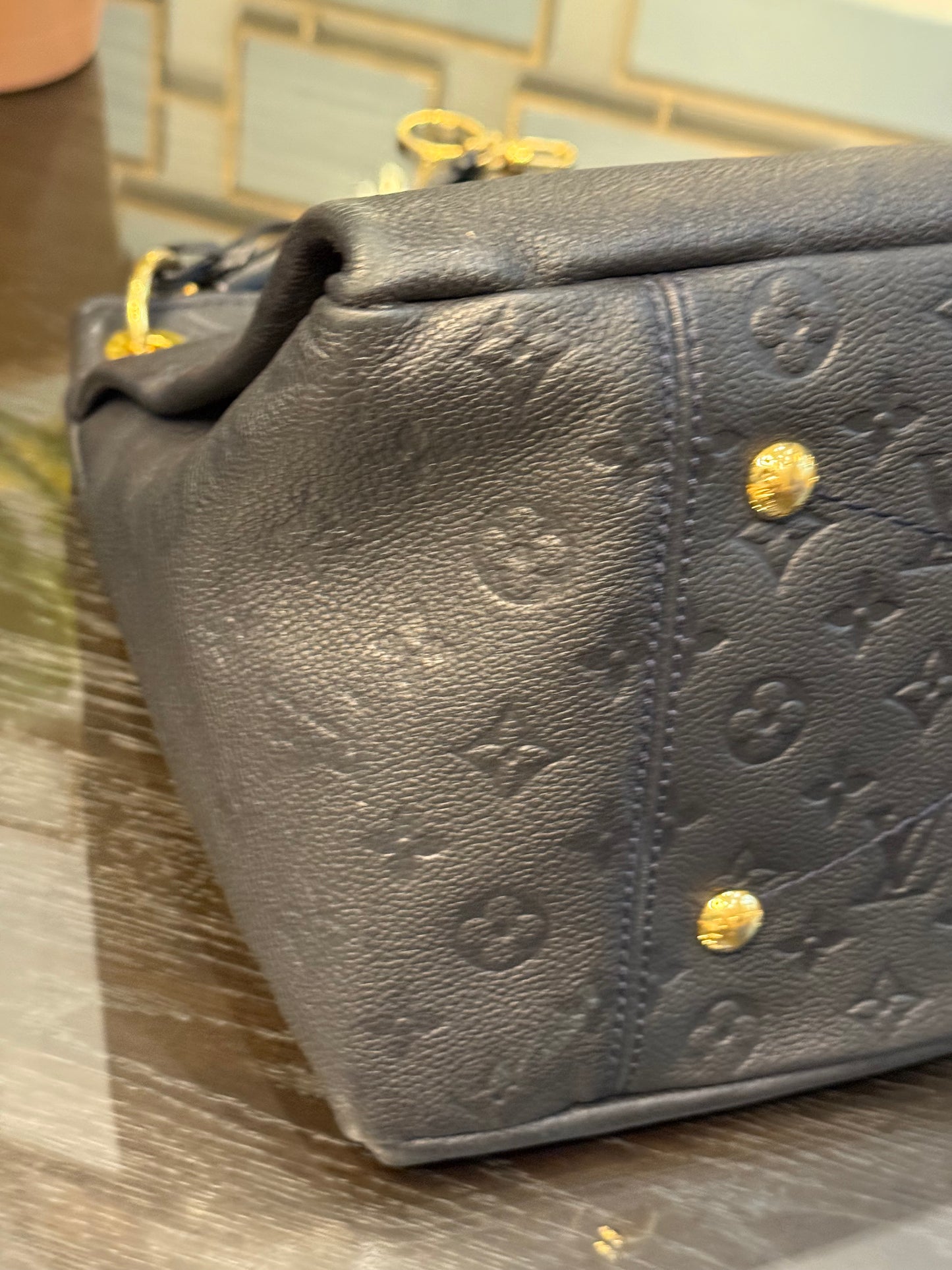 Artsy MM Empriente in Black/ Dark Blue with Dustbag and Insert Organizer 📅 Year: 2011